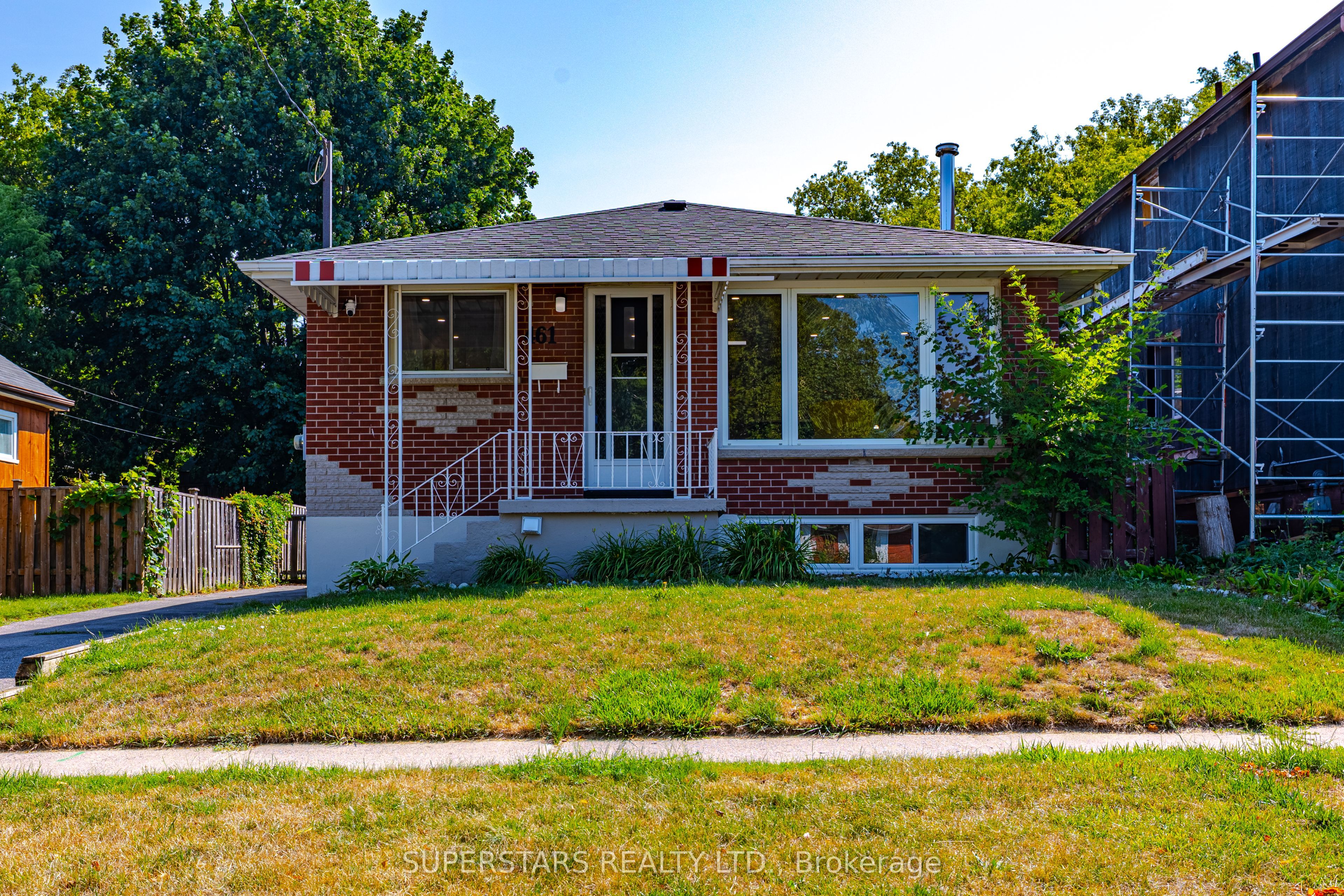 461 Cromwell Avenue Property Photo 40