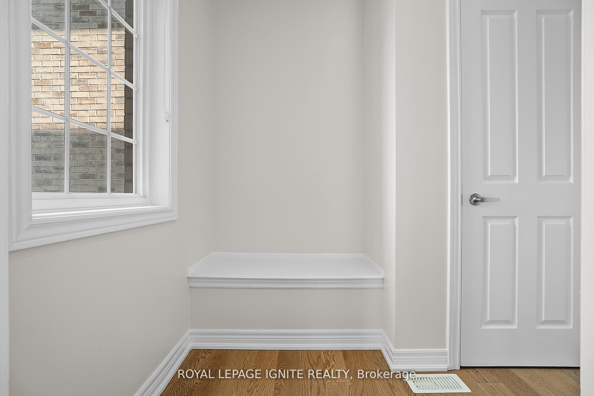 2592 Craftsman Drive Property Photo 11