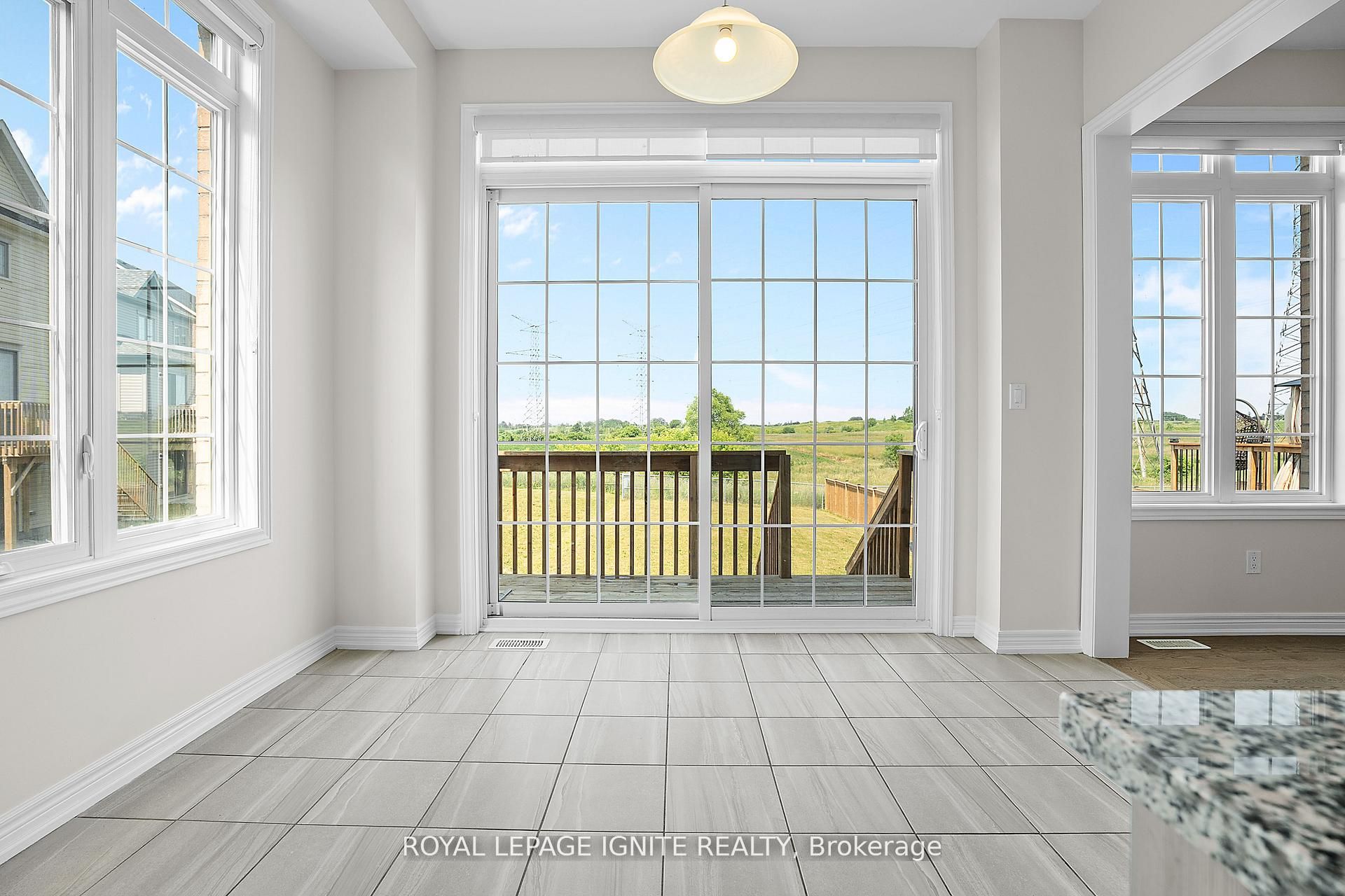 2592 Craftsman Drive Property Photo 14