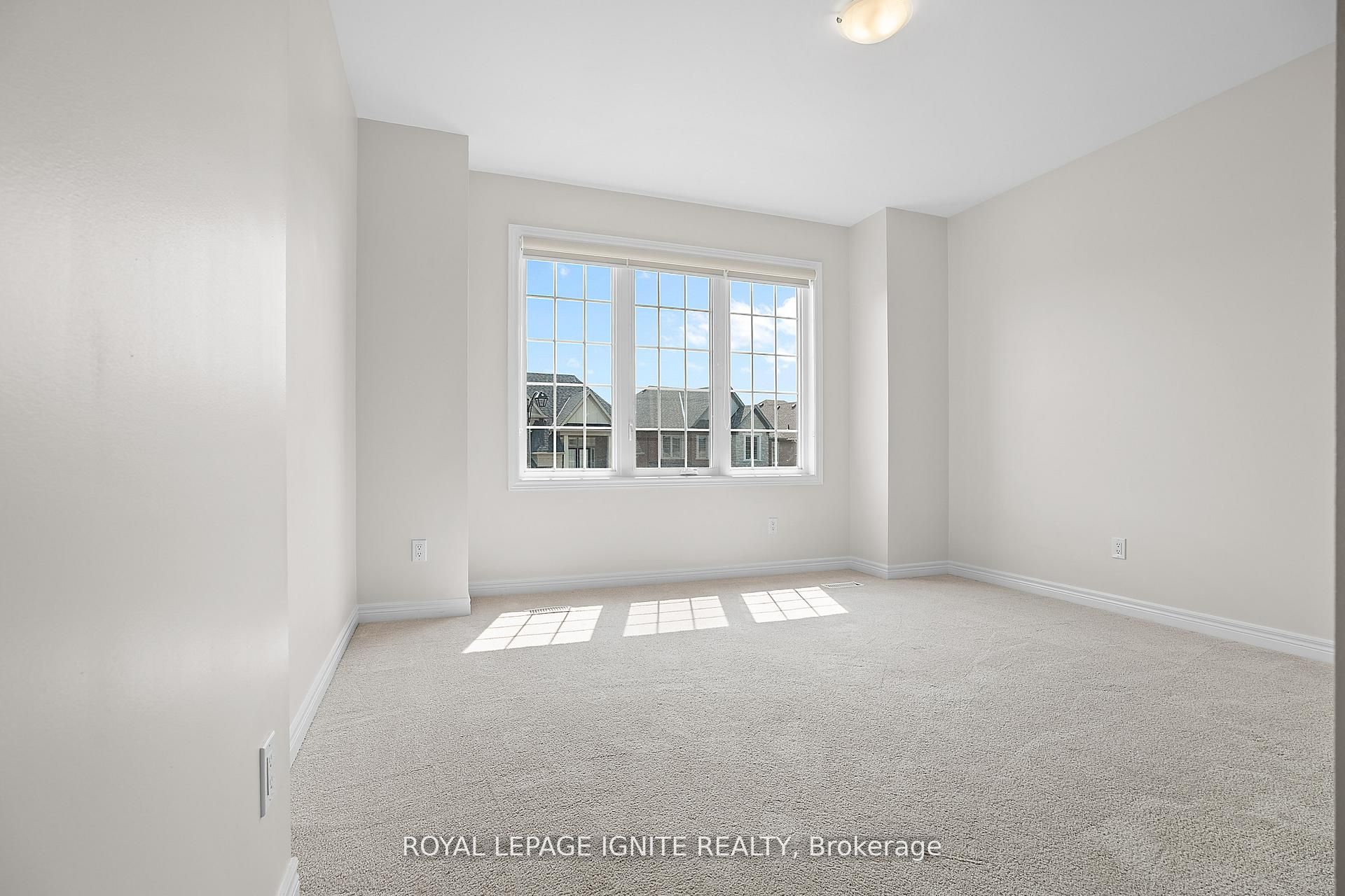 2592 Craftsman Drive Property Photo 28