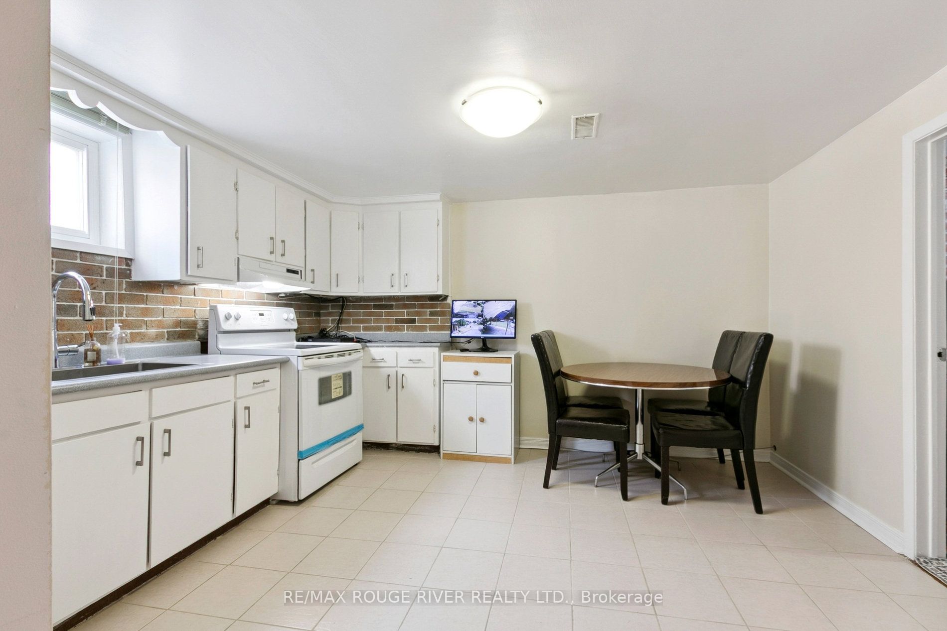 164 Tower Drive Property Photo 40