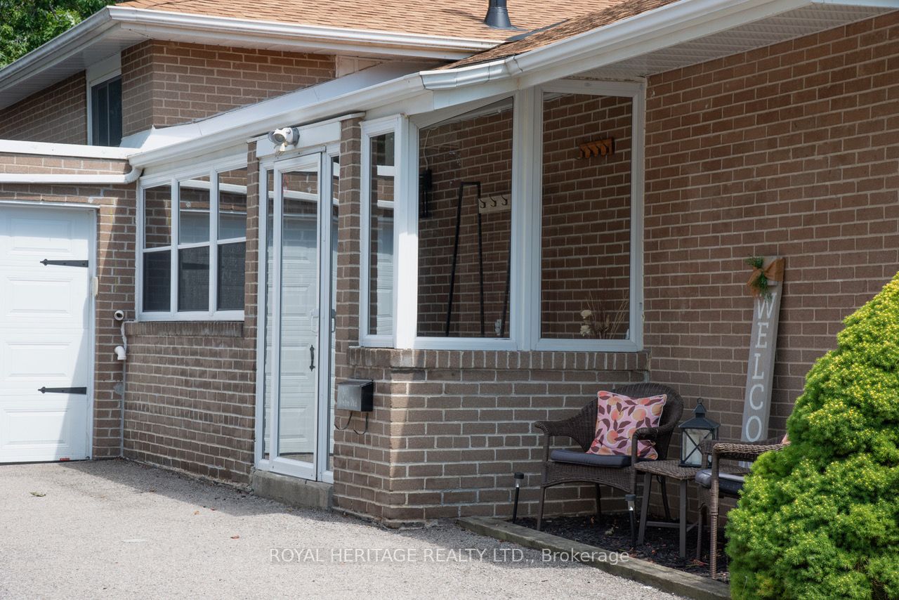 847 Krosno Boulevard Property Photo 2