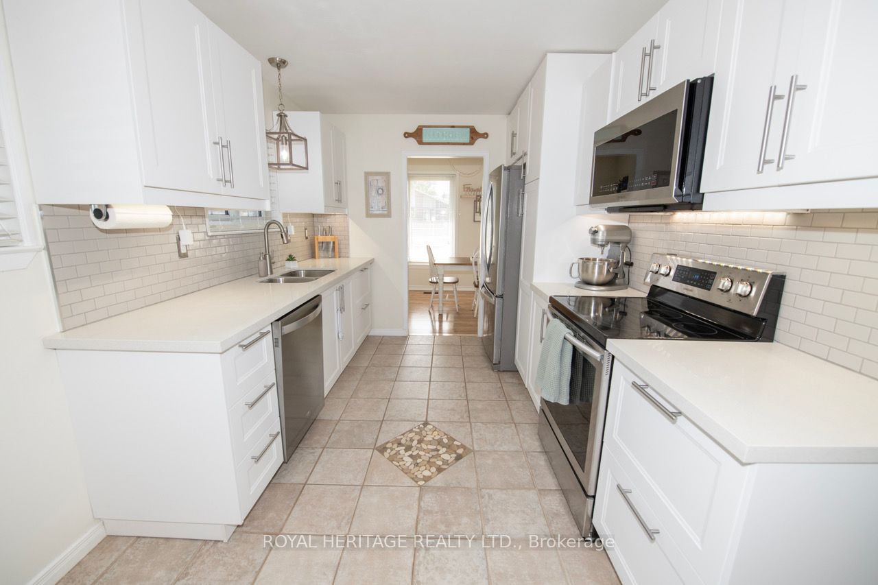 847 Krosno Boulevard Property Photo 9