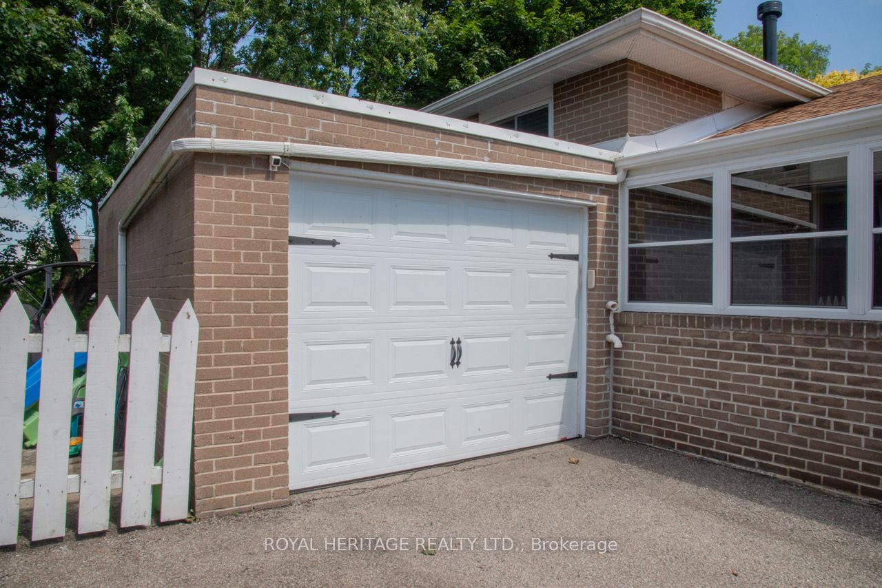 847 Krosno Boulevard Property Photo 23
