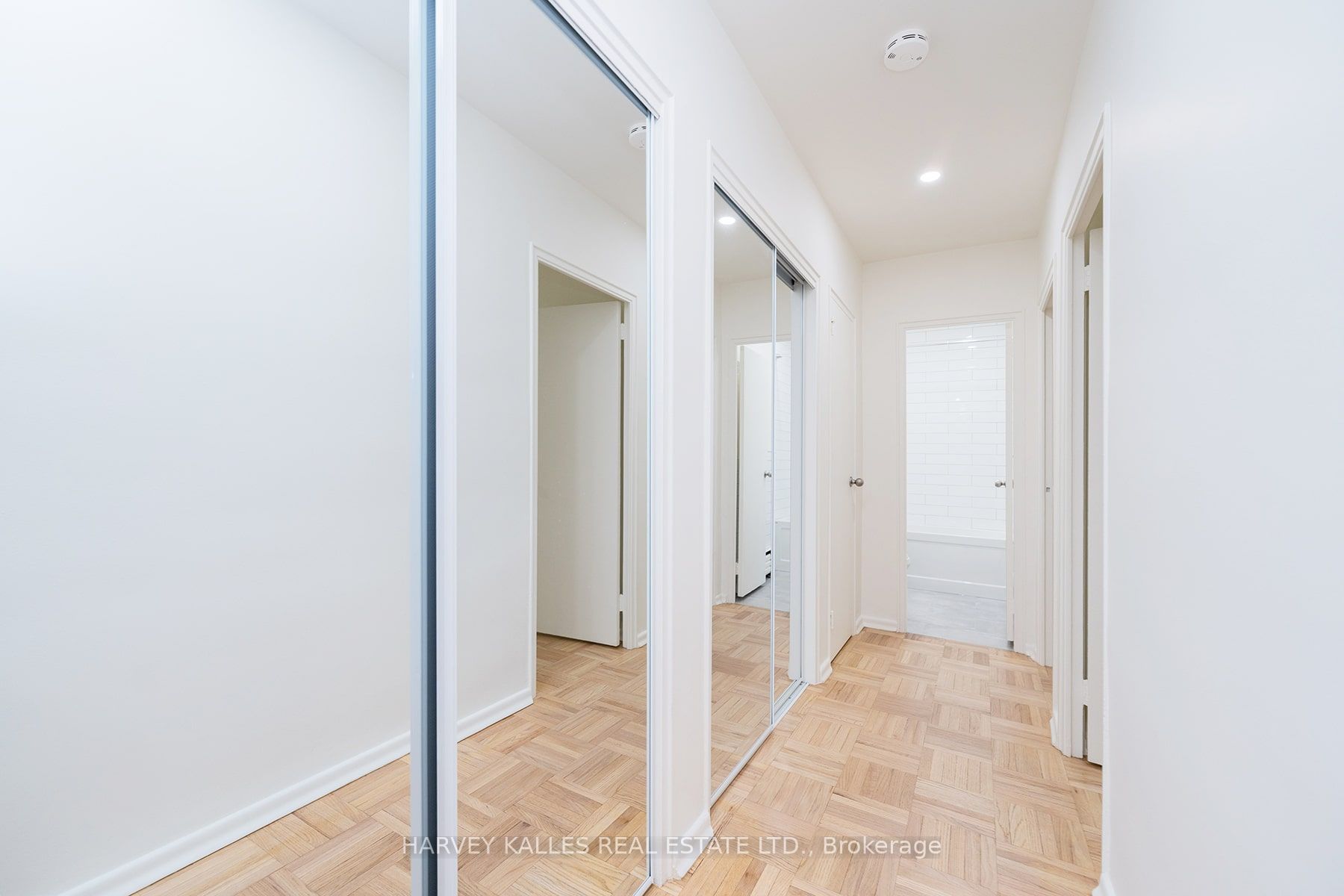 1751 Victoria Park Avenue 405 Property Photo 12