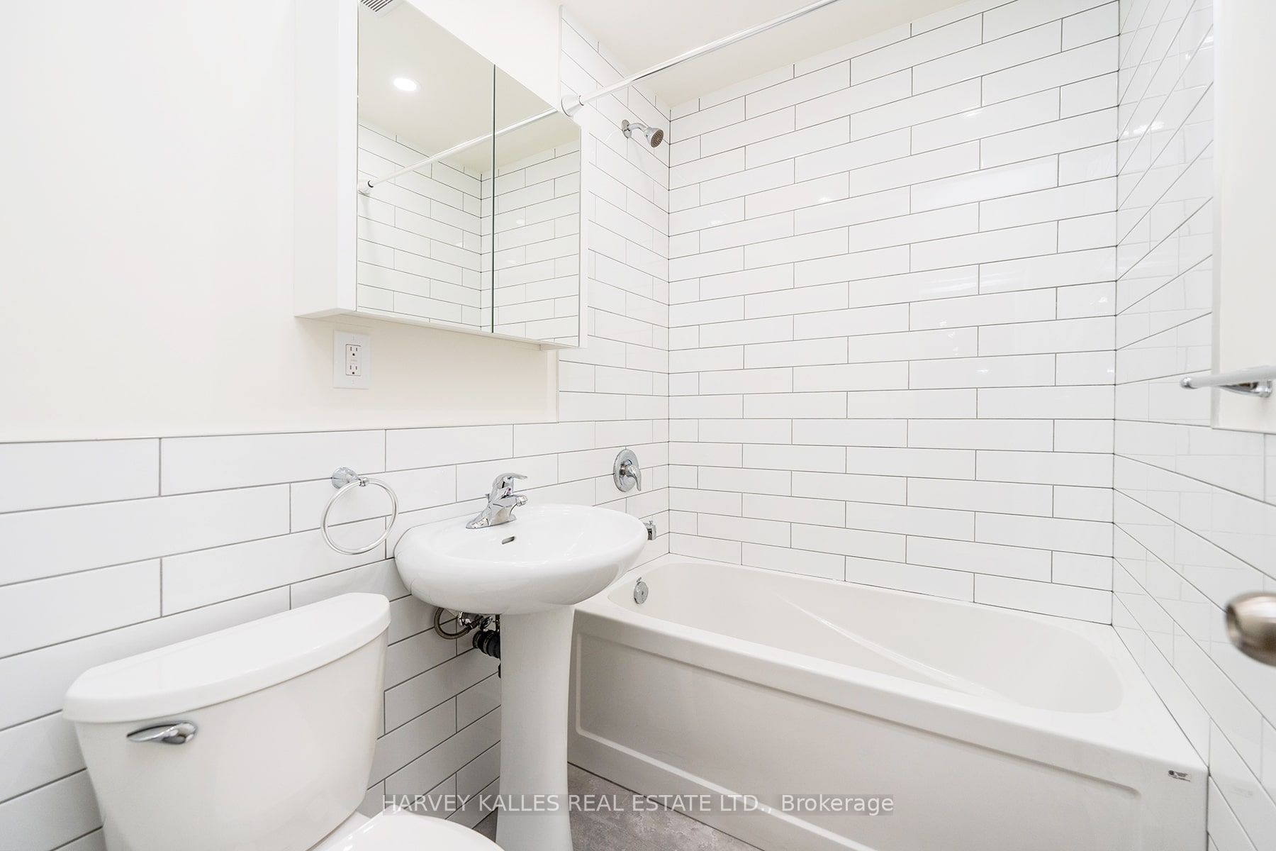 1751 Victoria Park Avenue 405 Property Photo 15