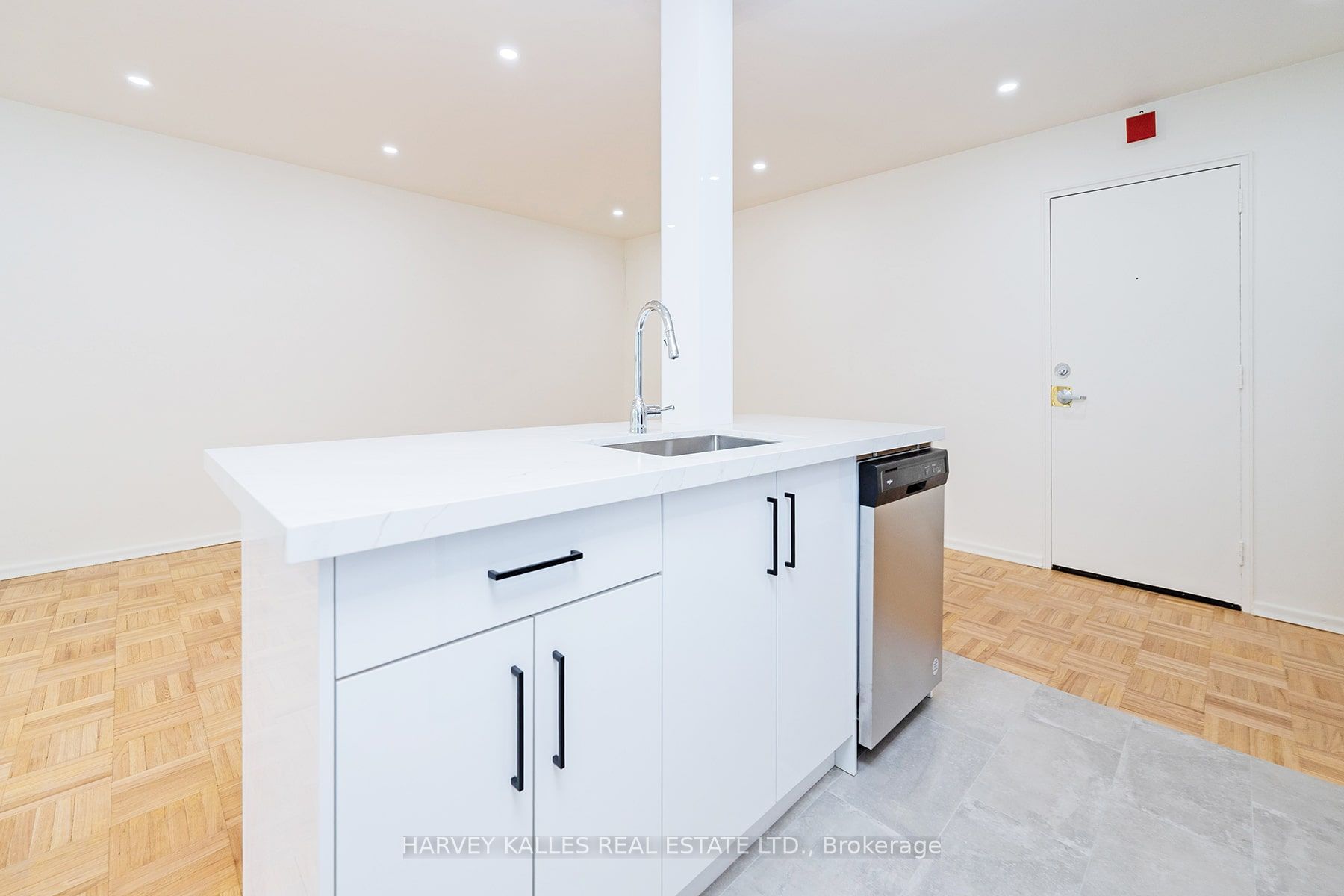 1751 Victoria Park Avenue 405 Property Photo 24