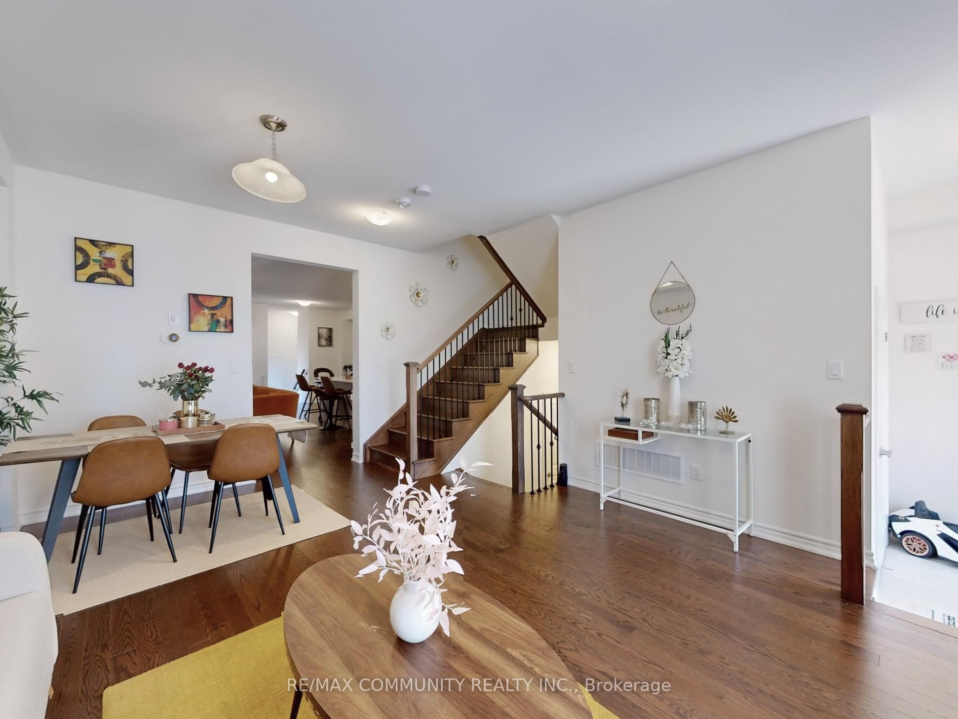 474 Twin Streams Road Property Photo 8
