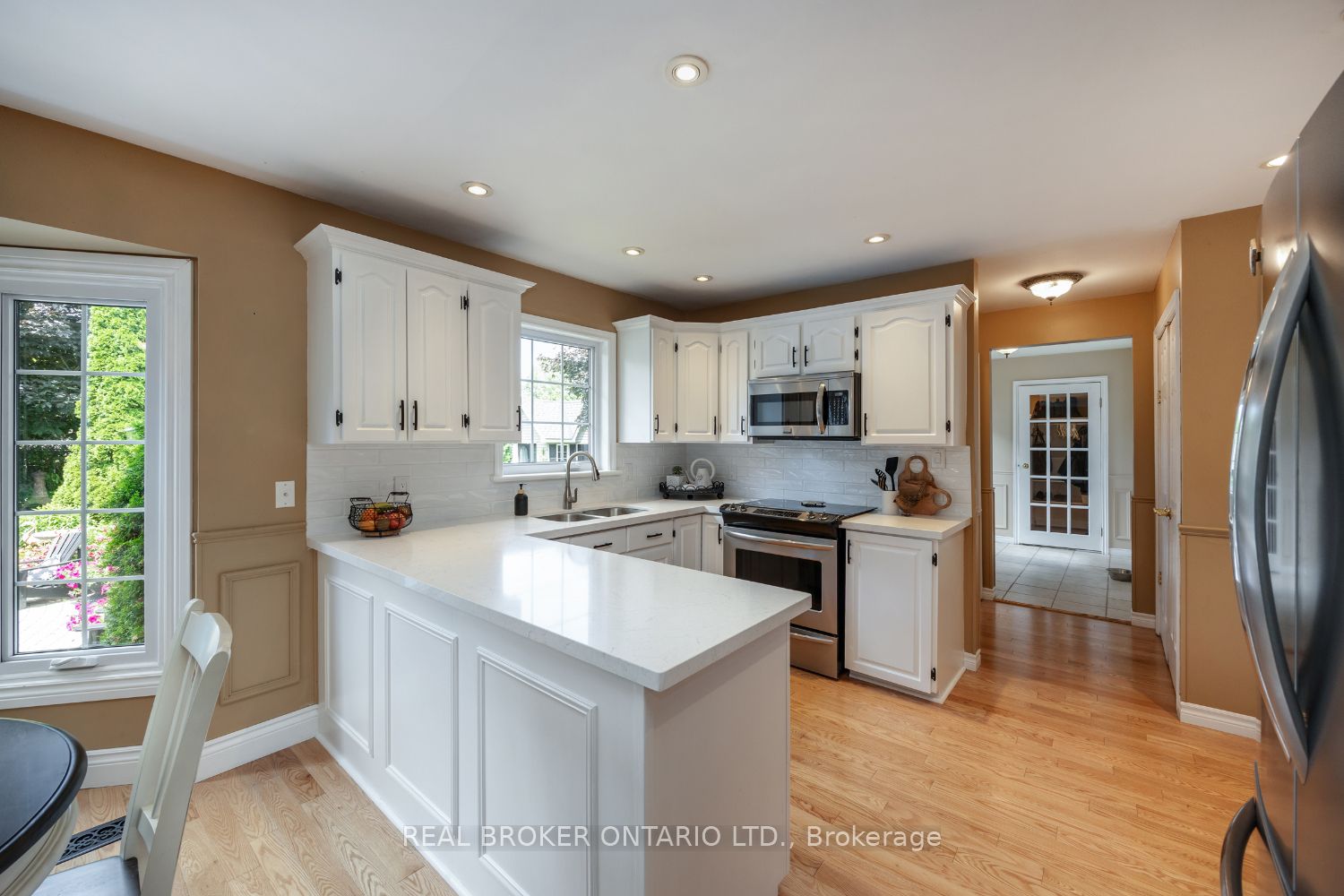 10 Brownsville Court Property Photo 8