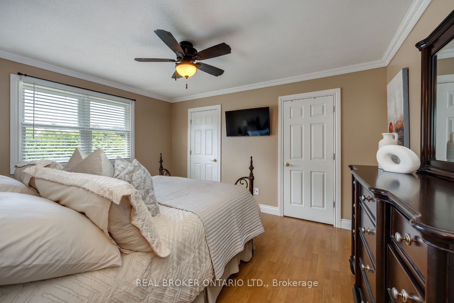 10 Brownsville Court Property Photo 23