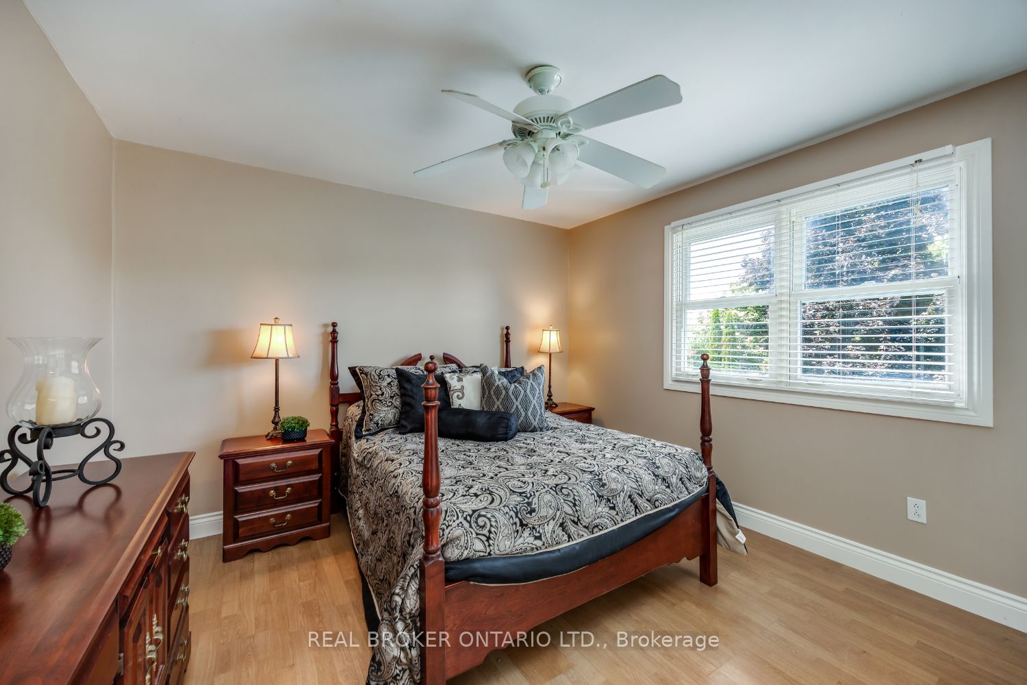 10 Brownsville Court Property Photo 24
