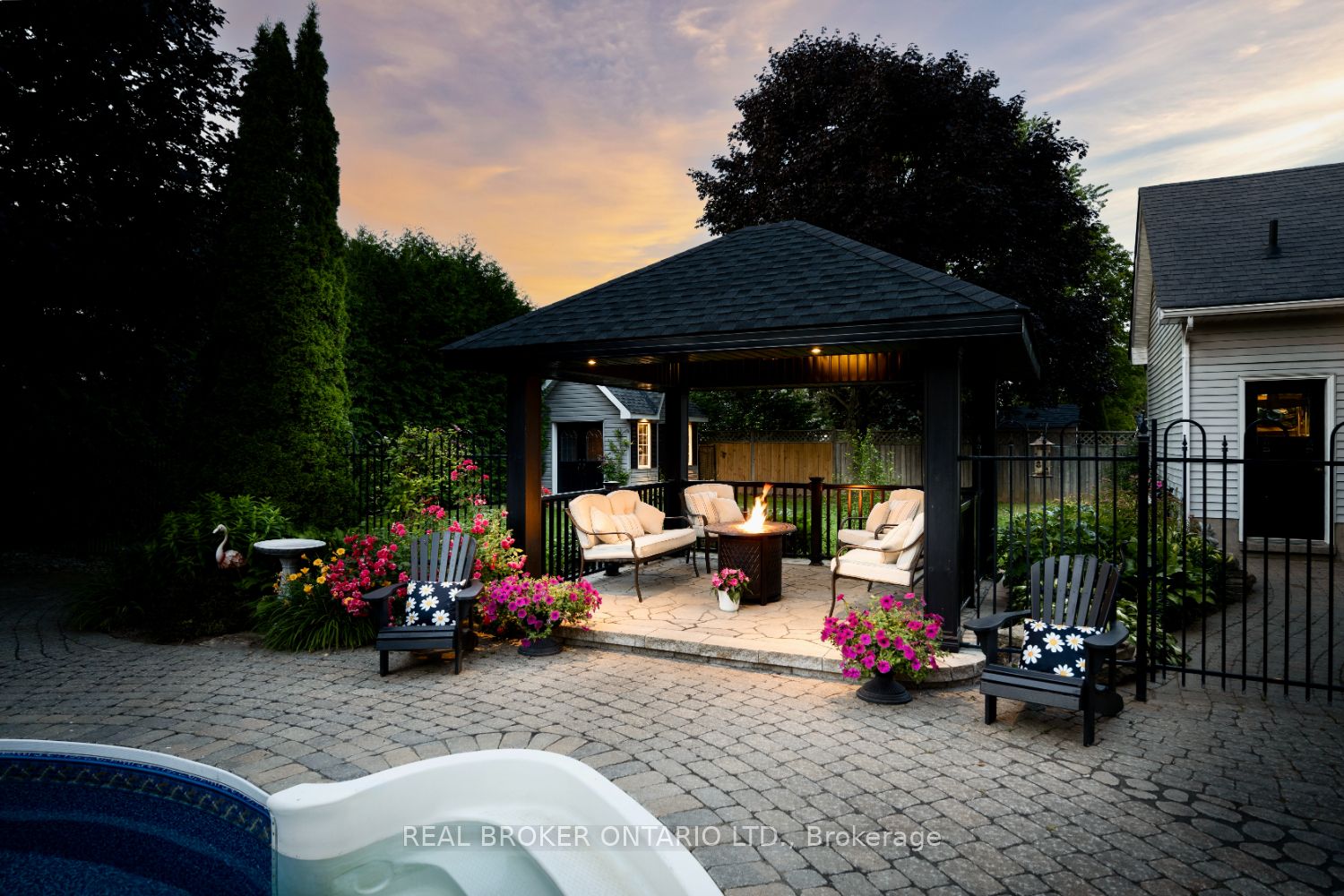10 Brownsville Court Property Photo 37