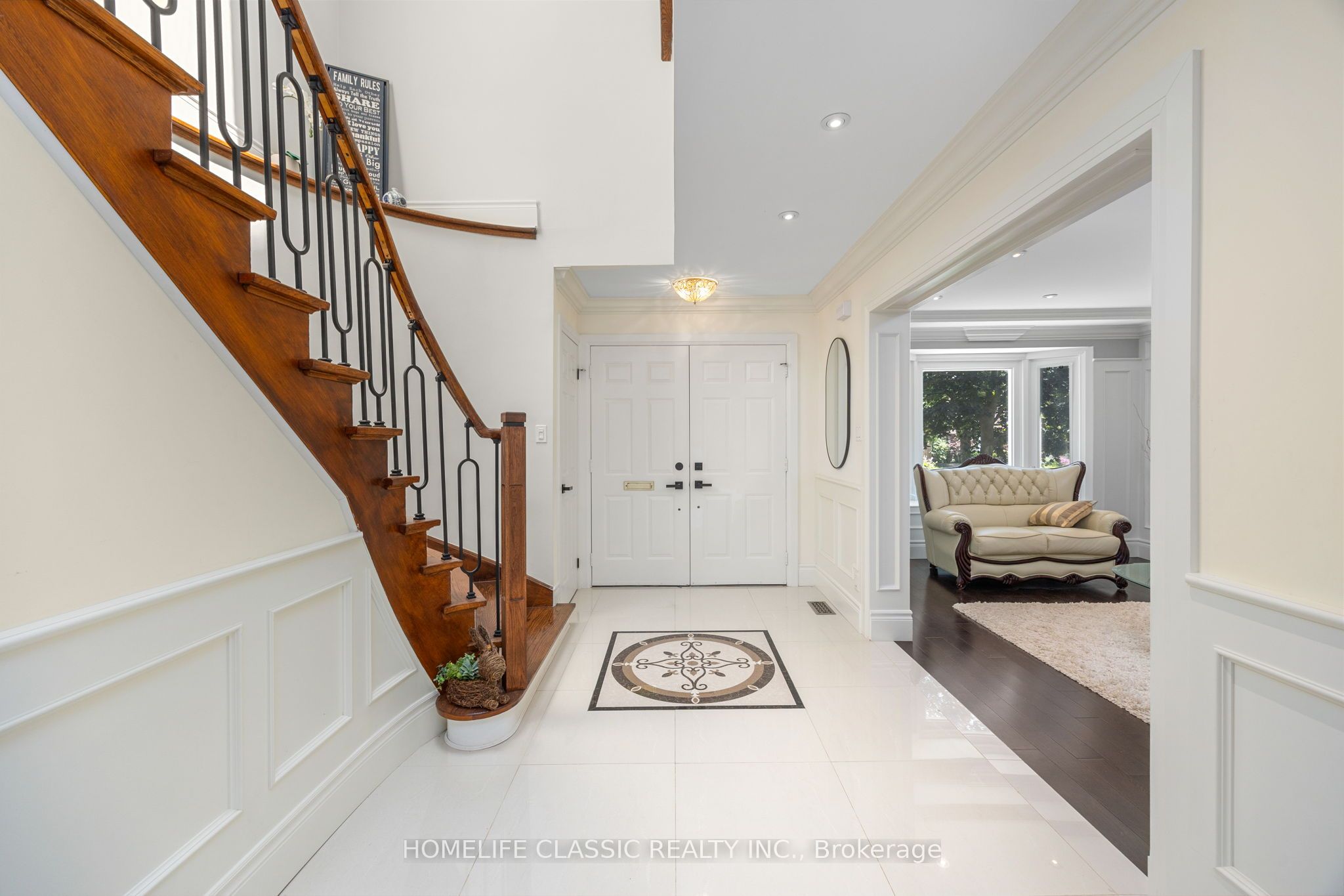 550 Dahlia Crescent Property Photo 15