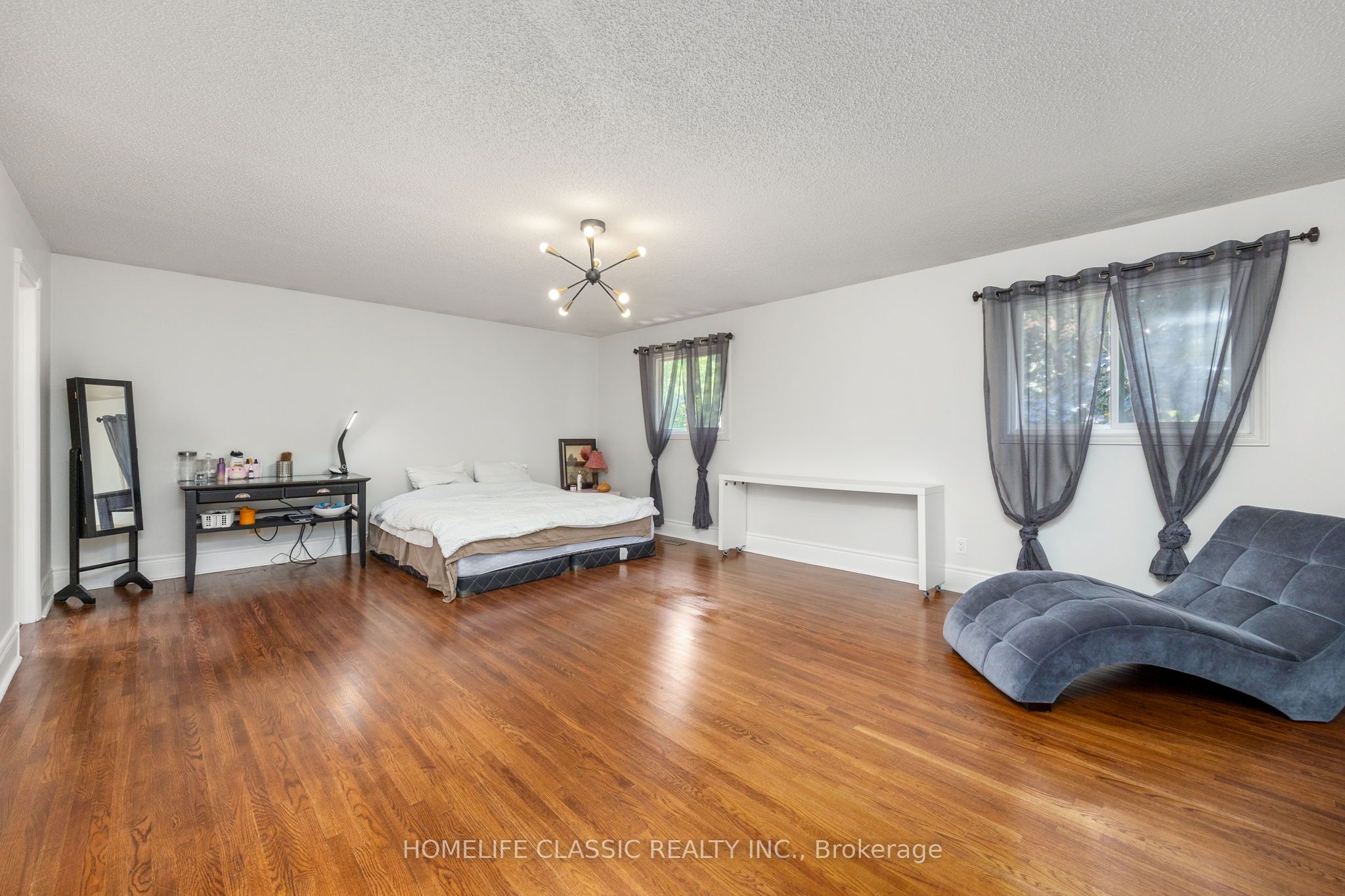 550 Dahlia Crescent Property Photo 18