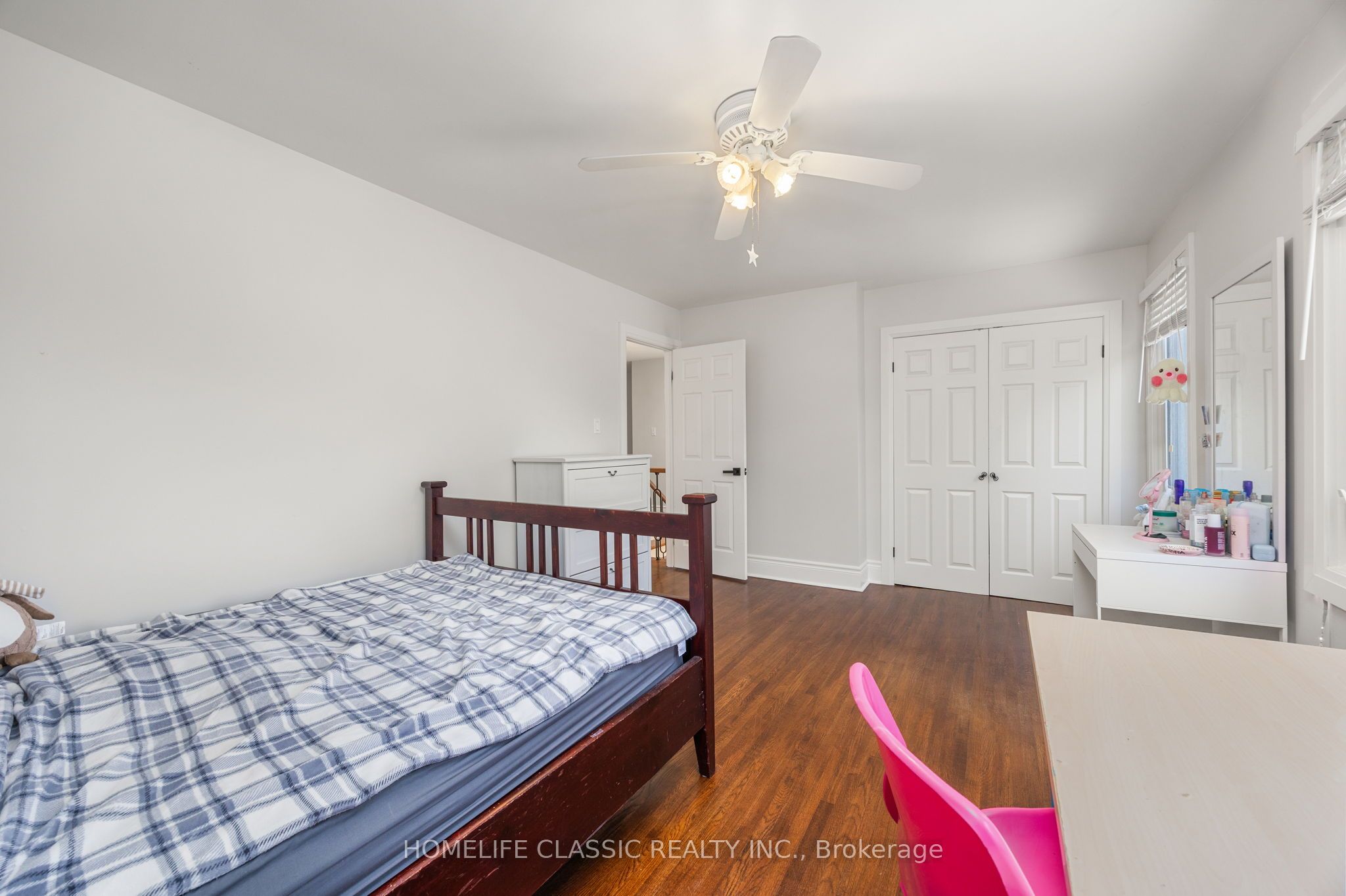 550 Dahlia Crescent Property Photo 22