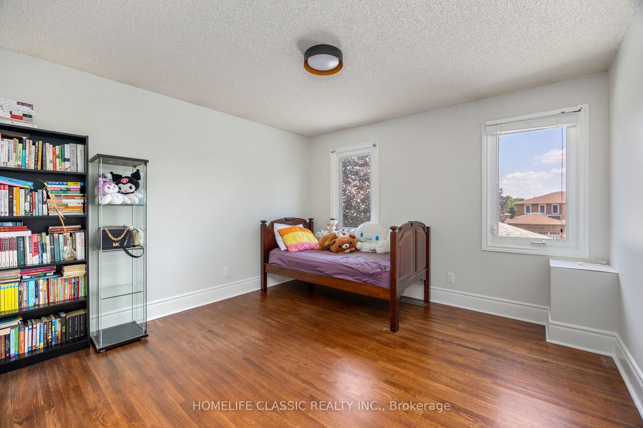 550 Dahlia Crescent Property Photo 27