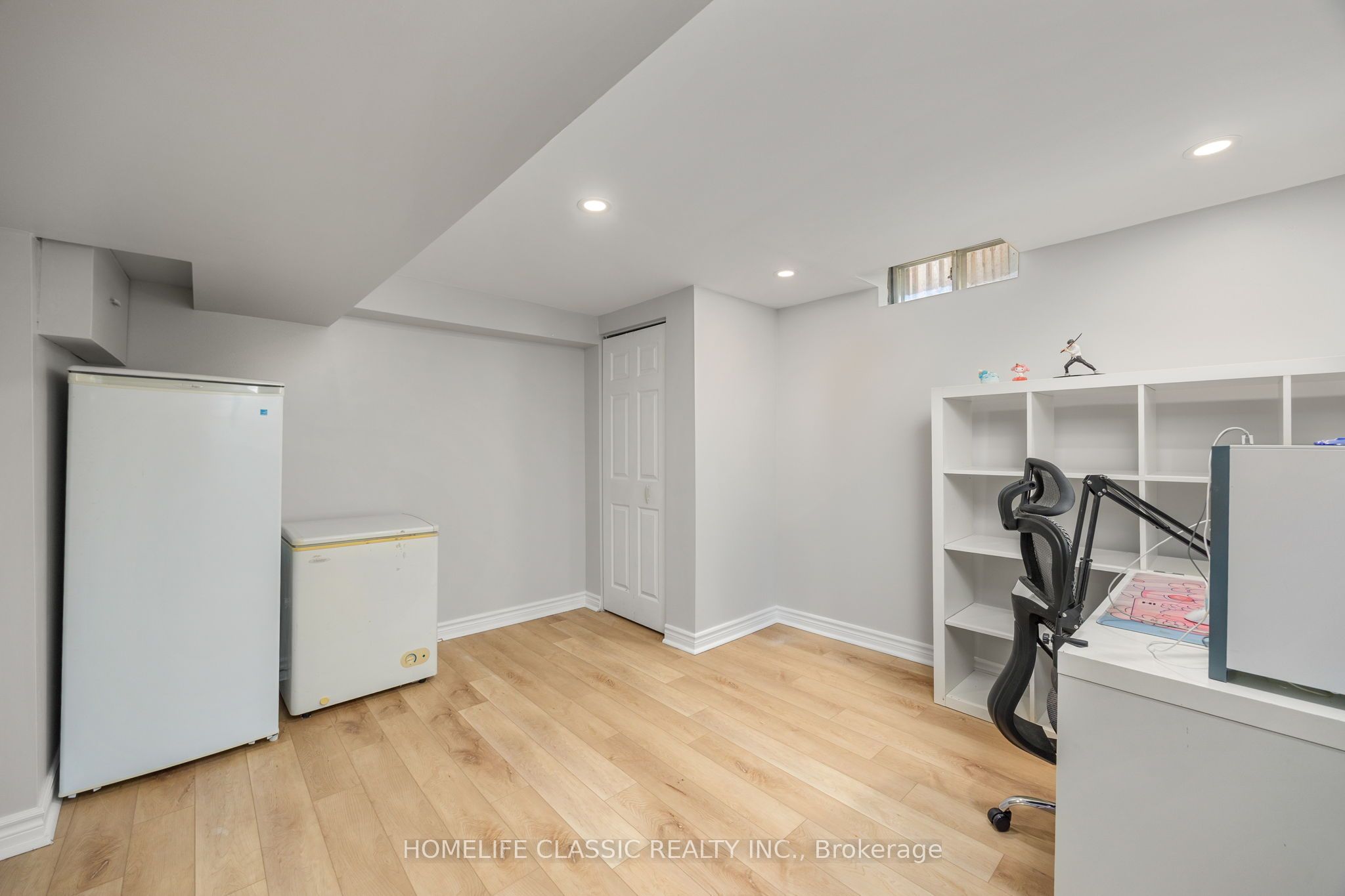 550 Dahlia Crescent Property Photo 31