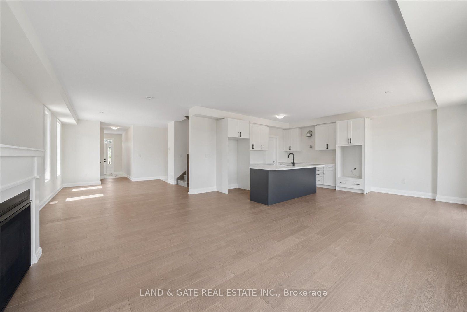 965 Queensdale Avenue Property Photo 8