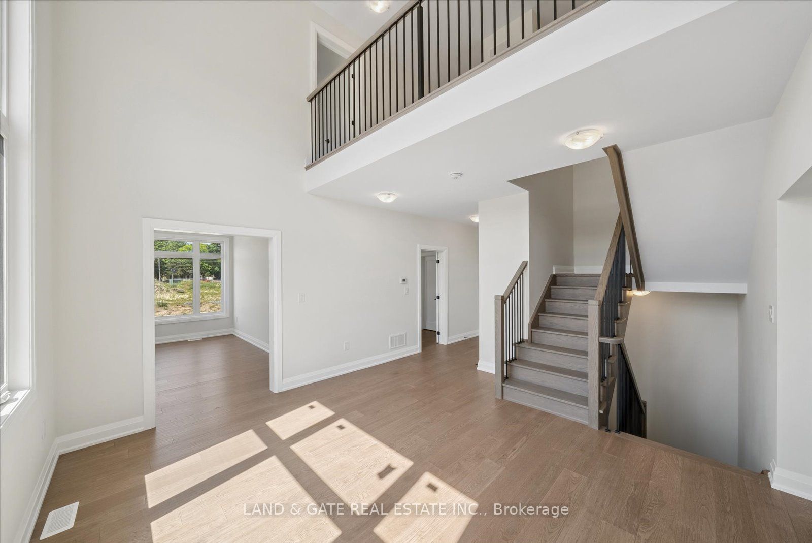 965 Queensdale Avenue Property Photo 21
