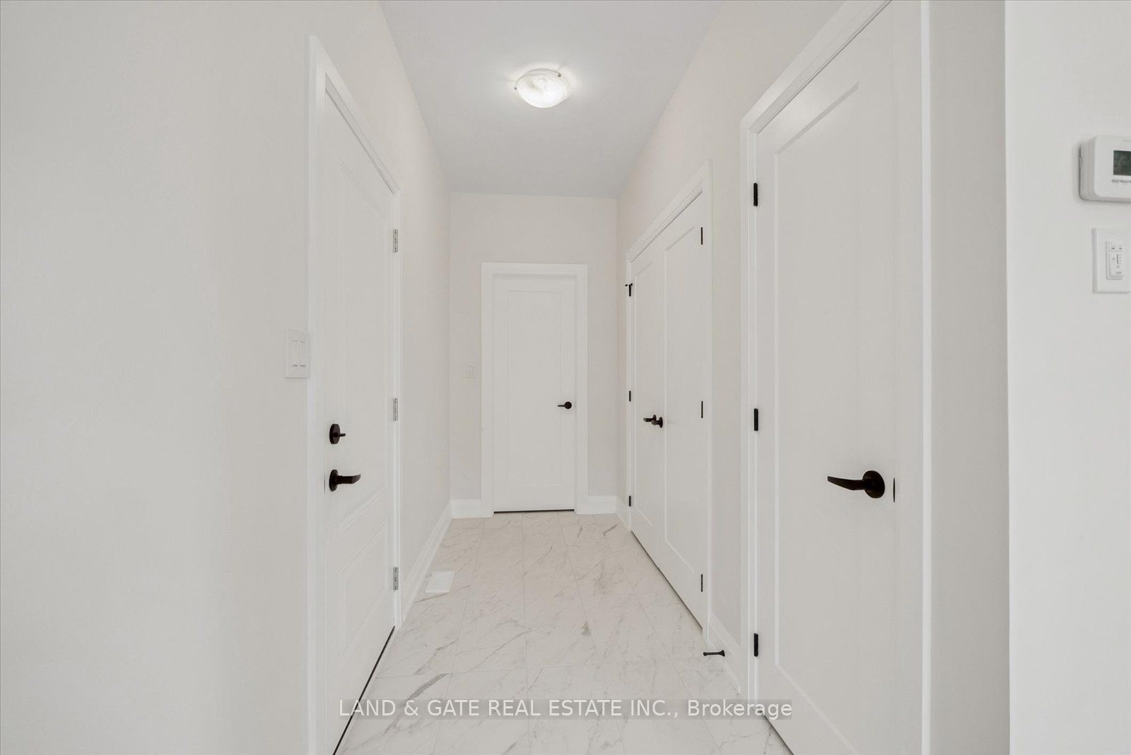 965 Queensdale Avenue Property Photo 22
