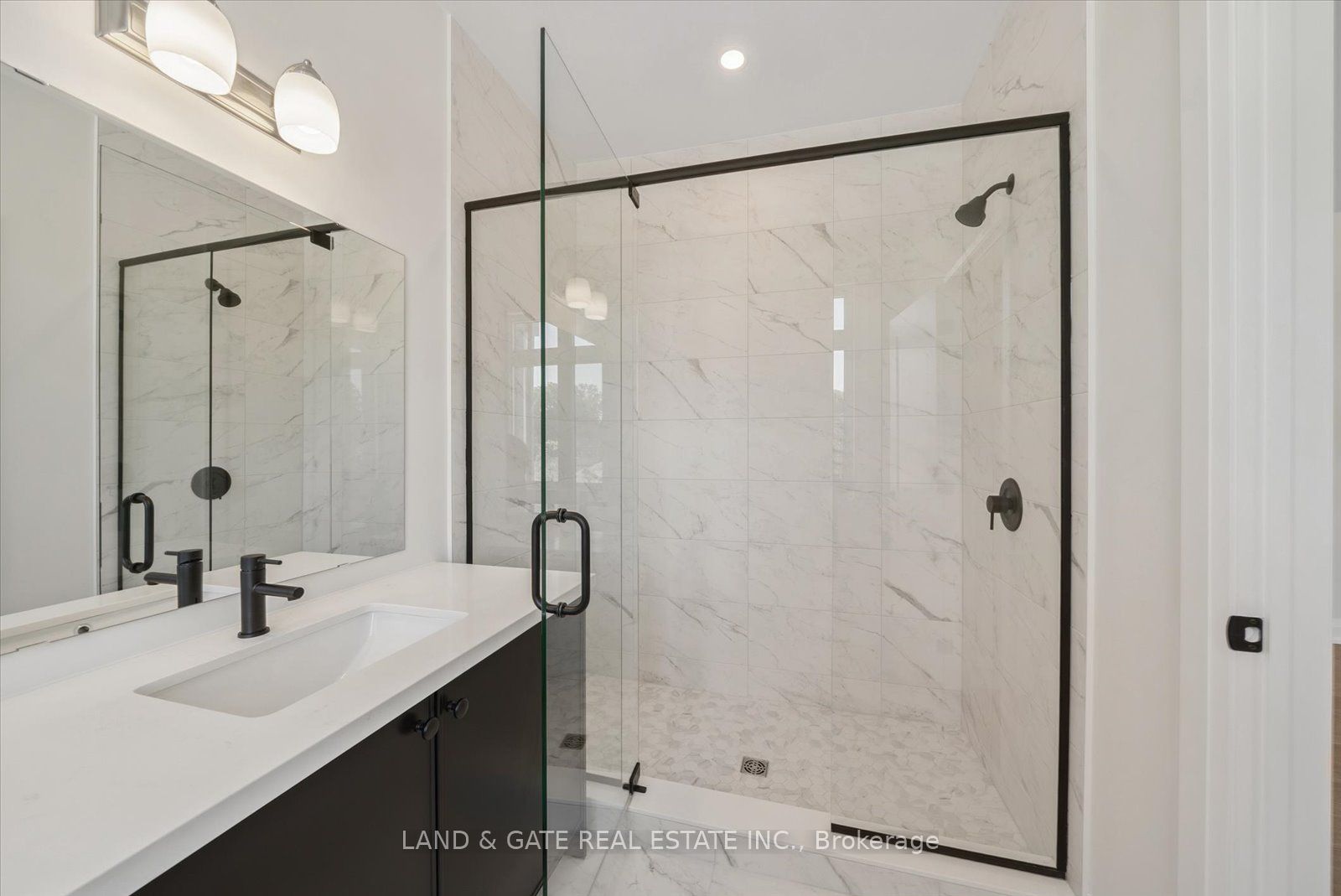 965 Queensdale Avenue Property Photo 30