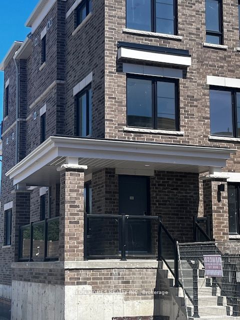 16 B Lookout Dr Property Photo 1