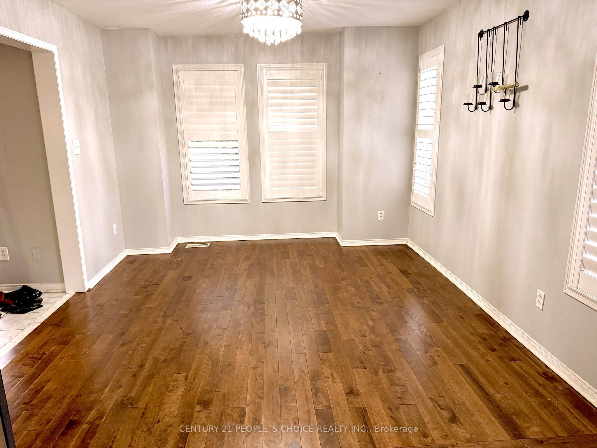 146 Stokely Crescent Property Photo 9