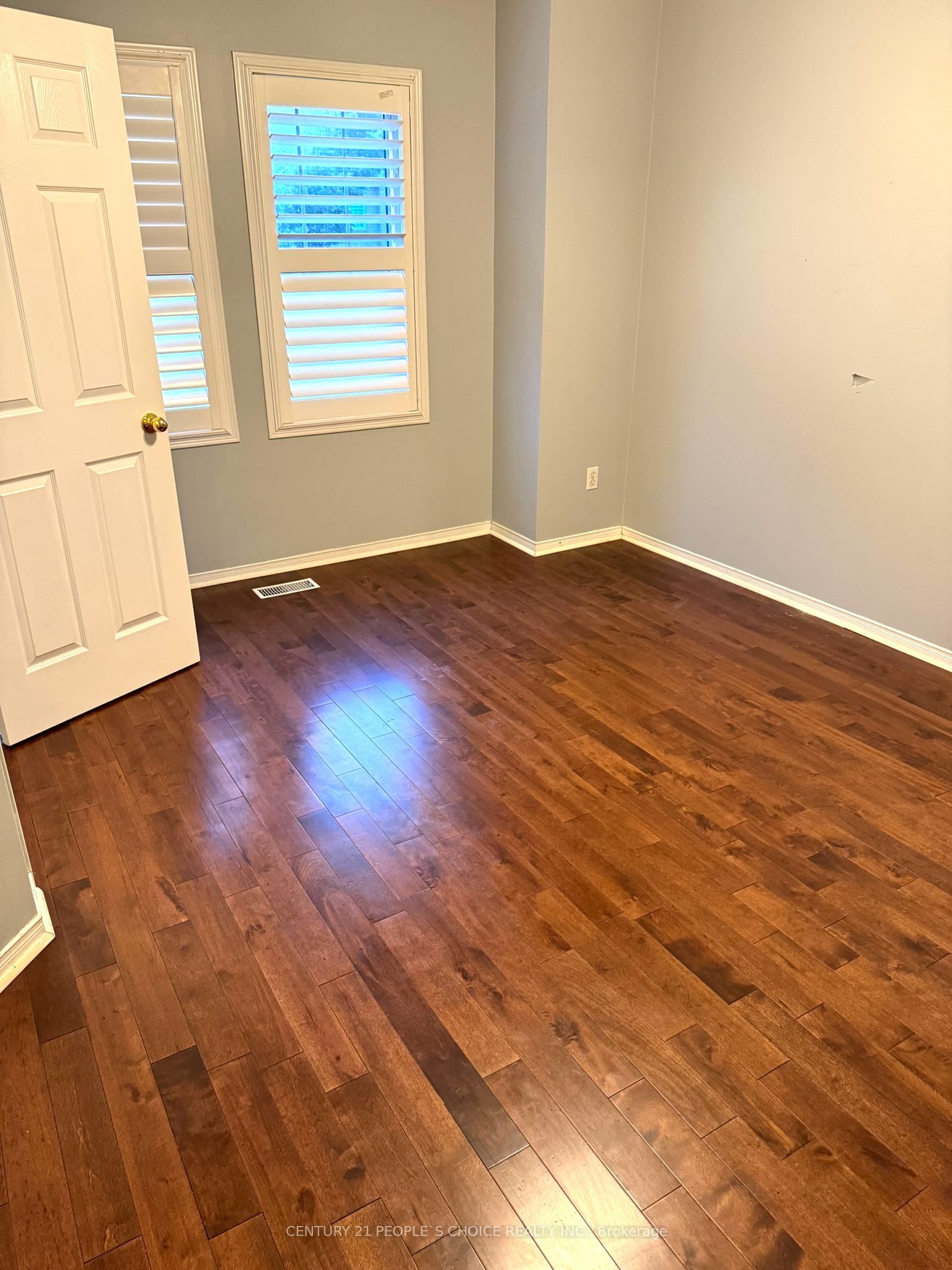 146 Stokely Crescent Property Photo 16