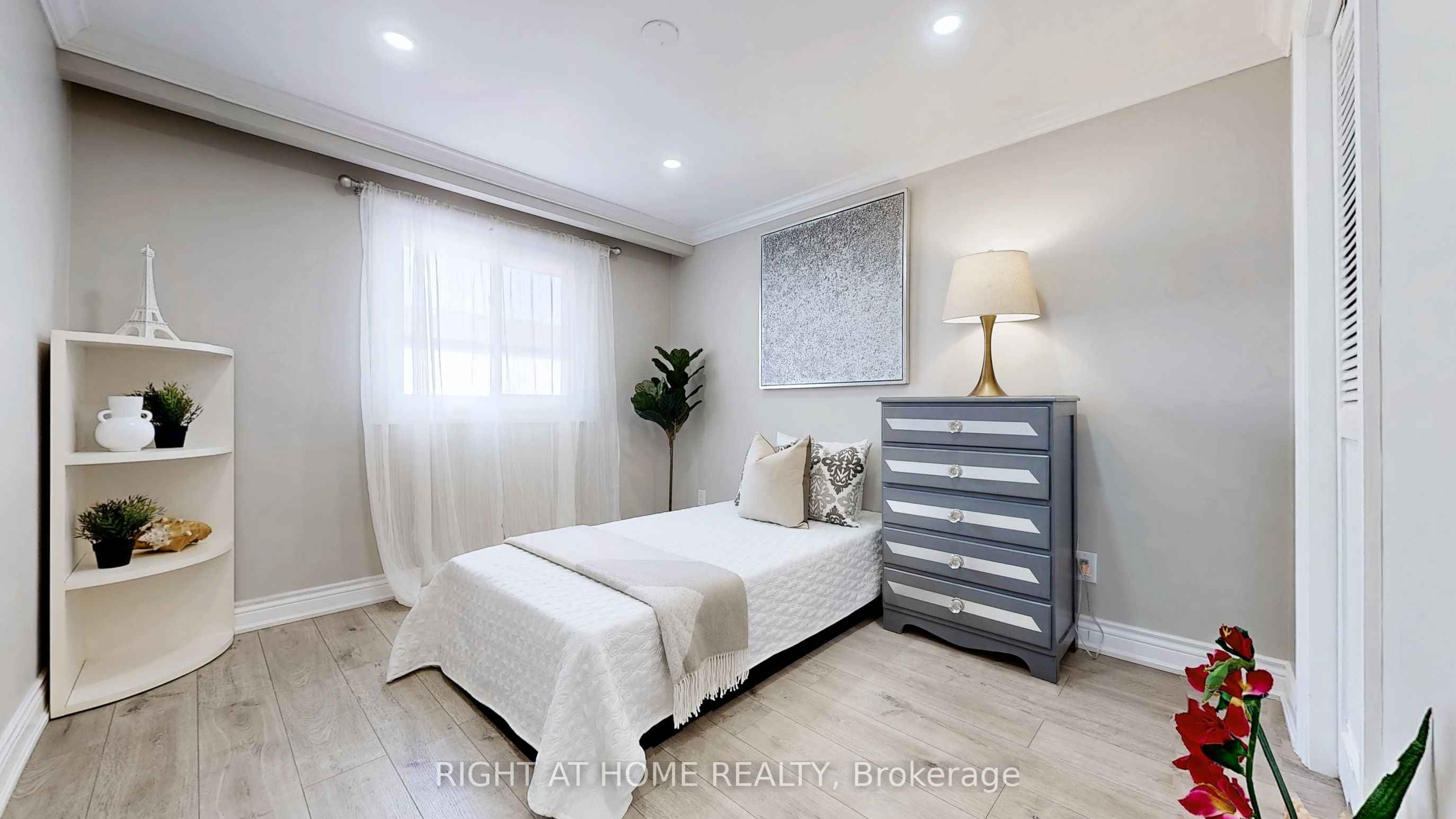 12a Kenmore Avenue Property Photo 21