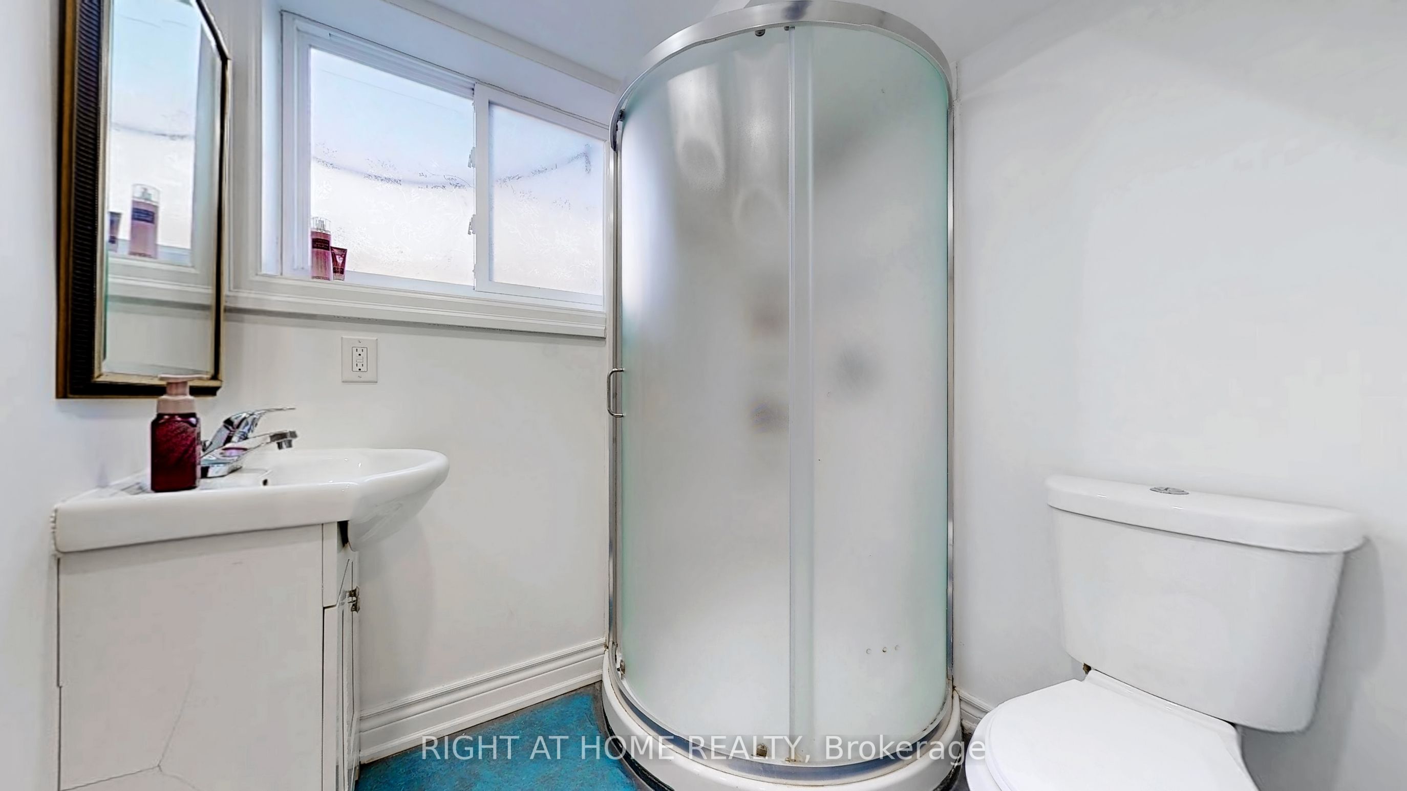 12a Kenmore Avenue Property Photo 37