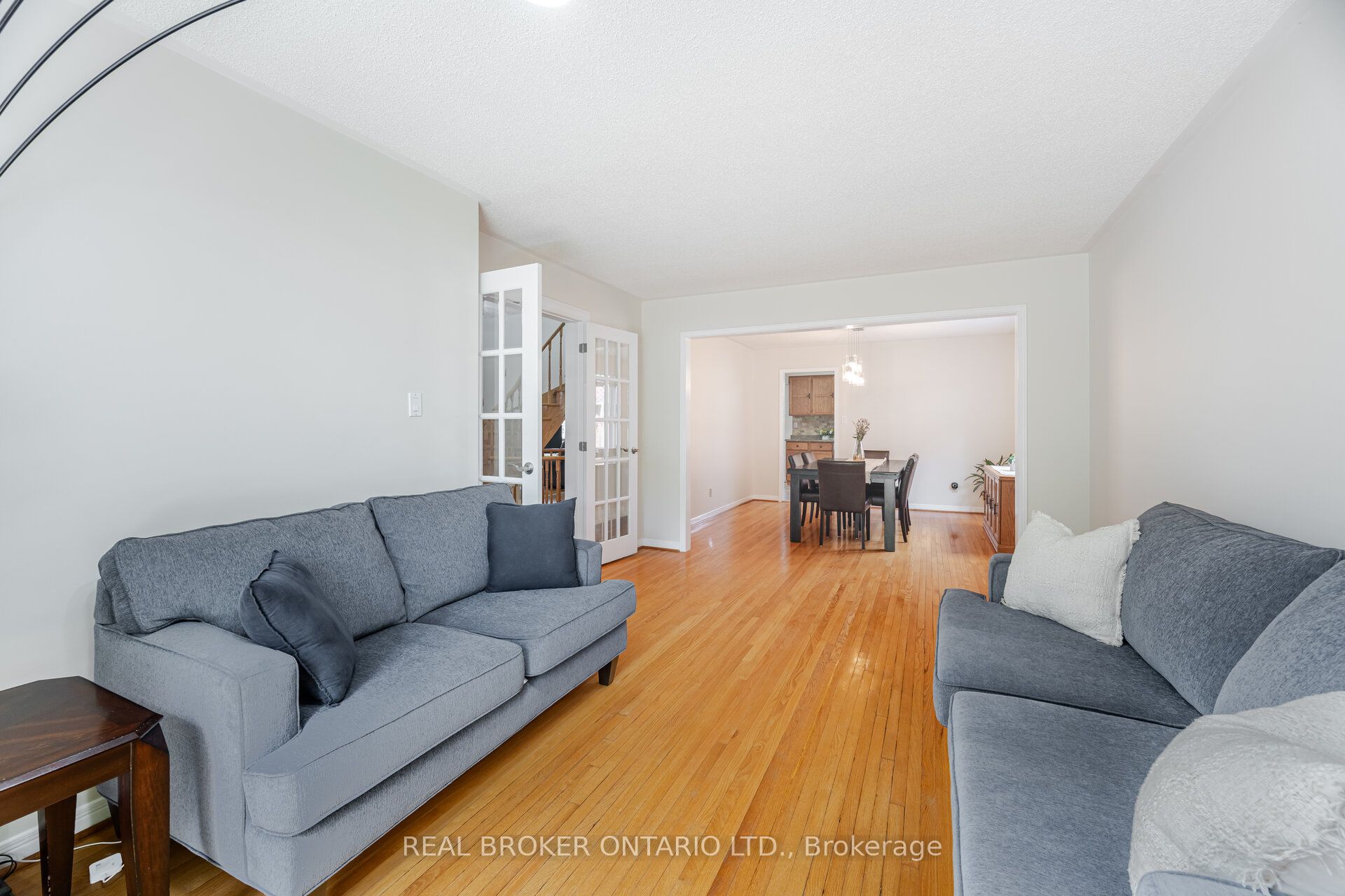 206 Gwendolyn Street Property Photo 8