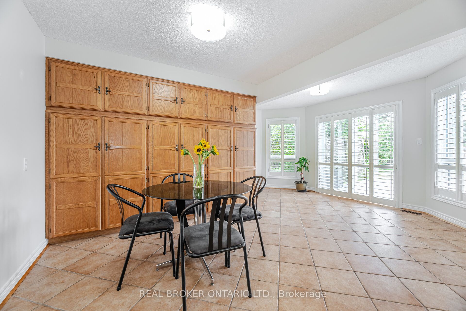 206 Gwendolyn Street Property Photo 13