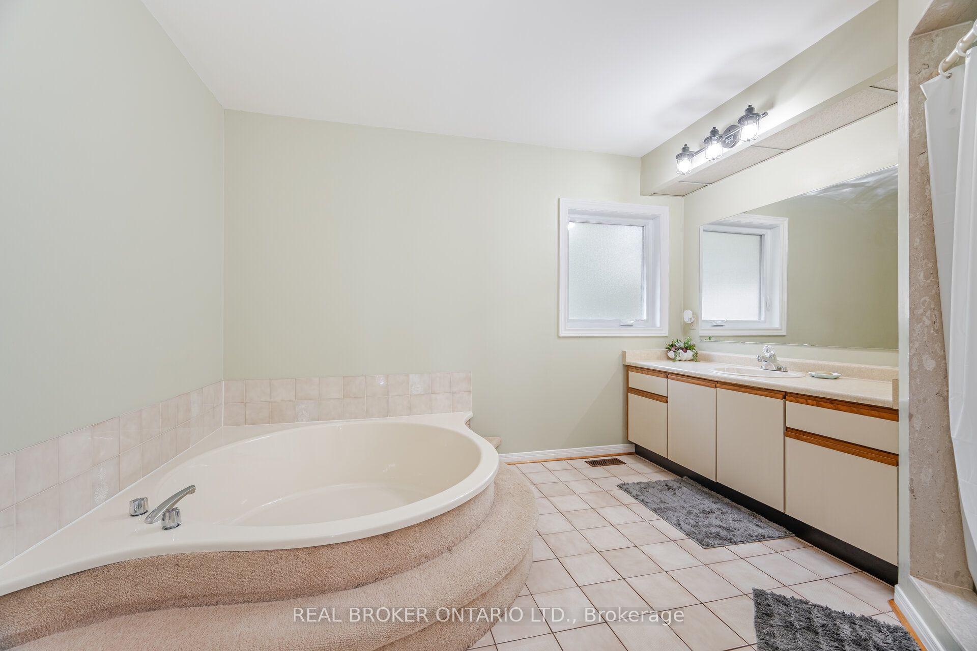 206 Gwendolyn Street Property Photo 30