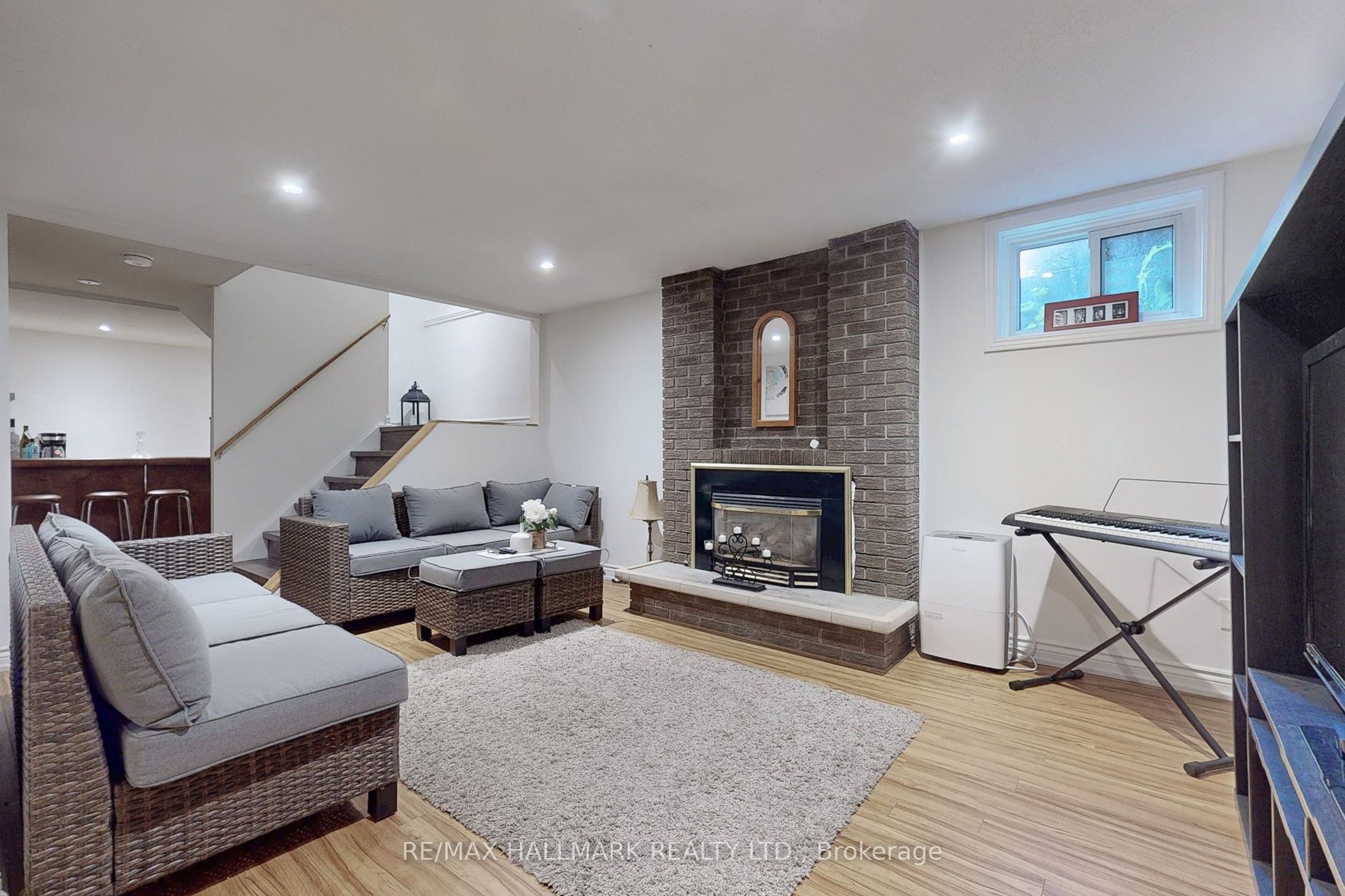 249 Kensington Crescent Property Photo 23