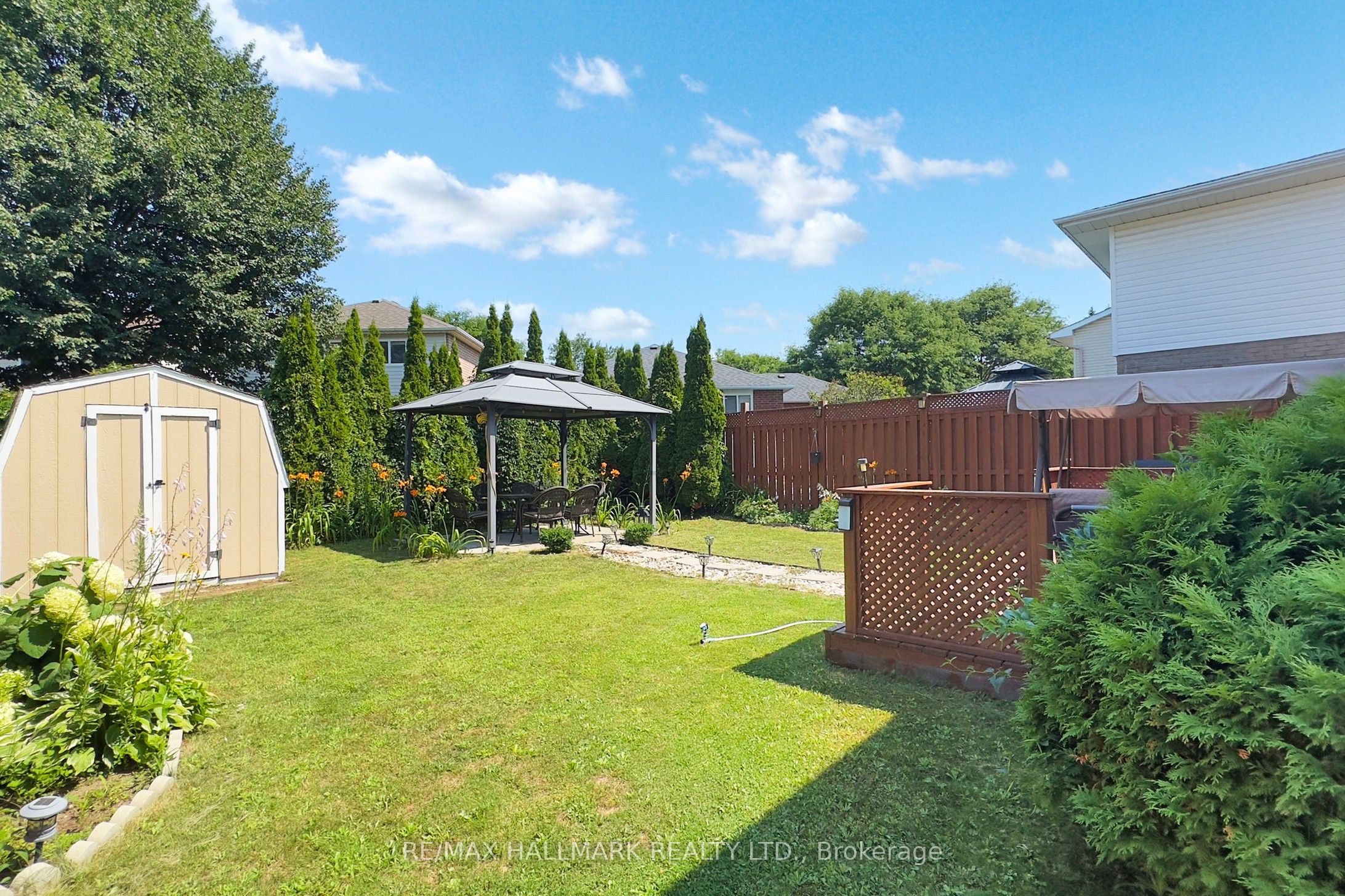249 Kensington Crescent Property Photo 29