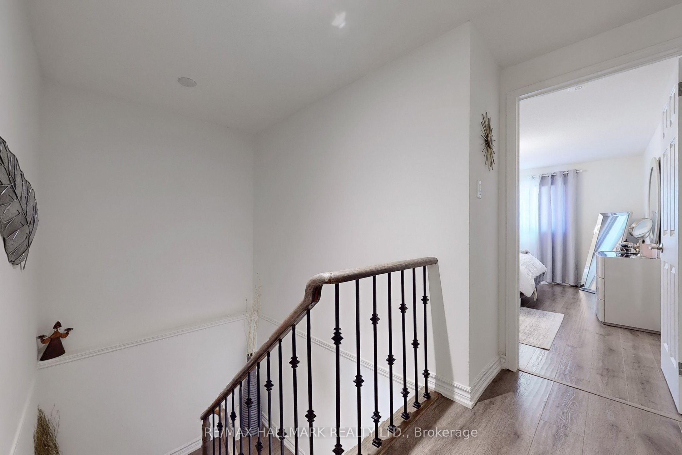 249 Kensington Crescent Property Photo 33