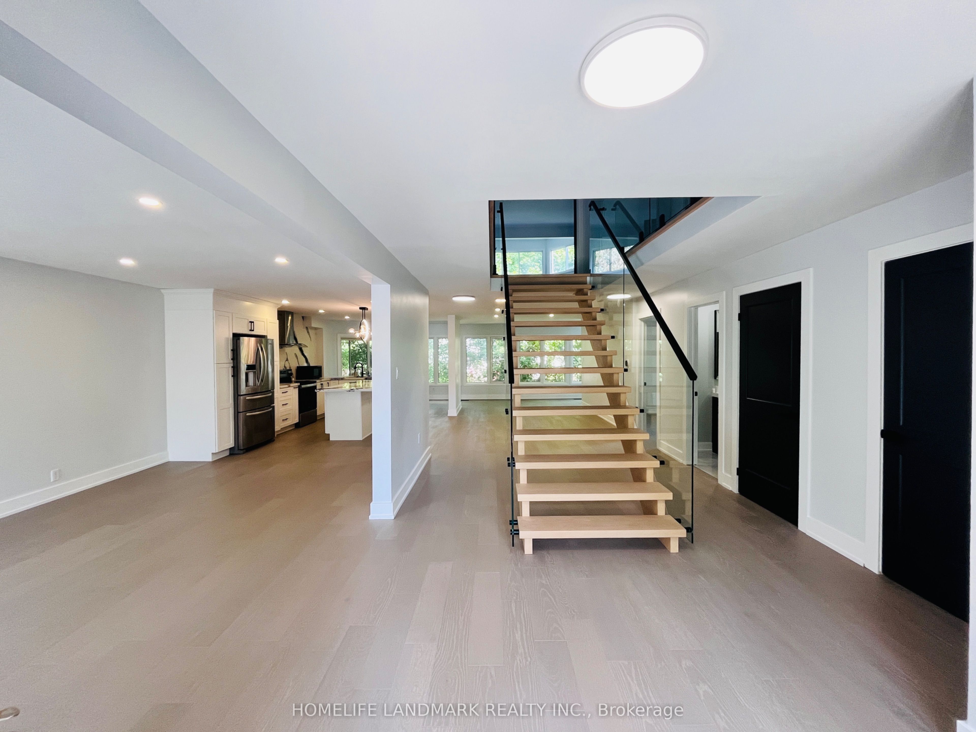 1638 Middleton Street Main & 2nd Floor Property Photo 3