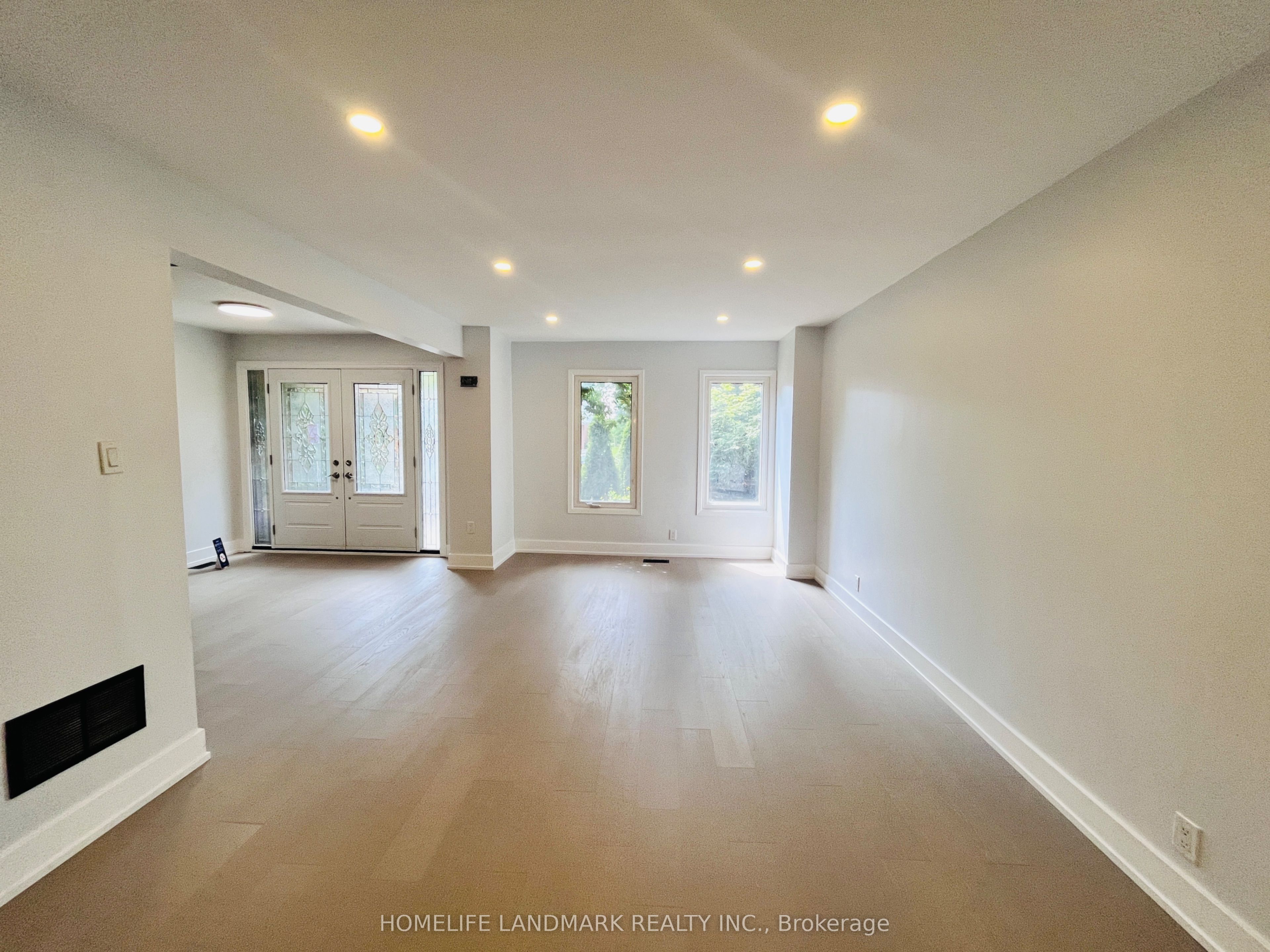 1638 Middleton Street Main & 2nd Floor Property Photo 4