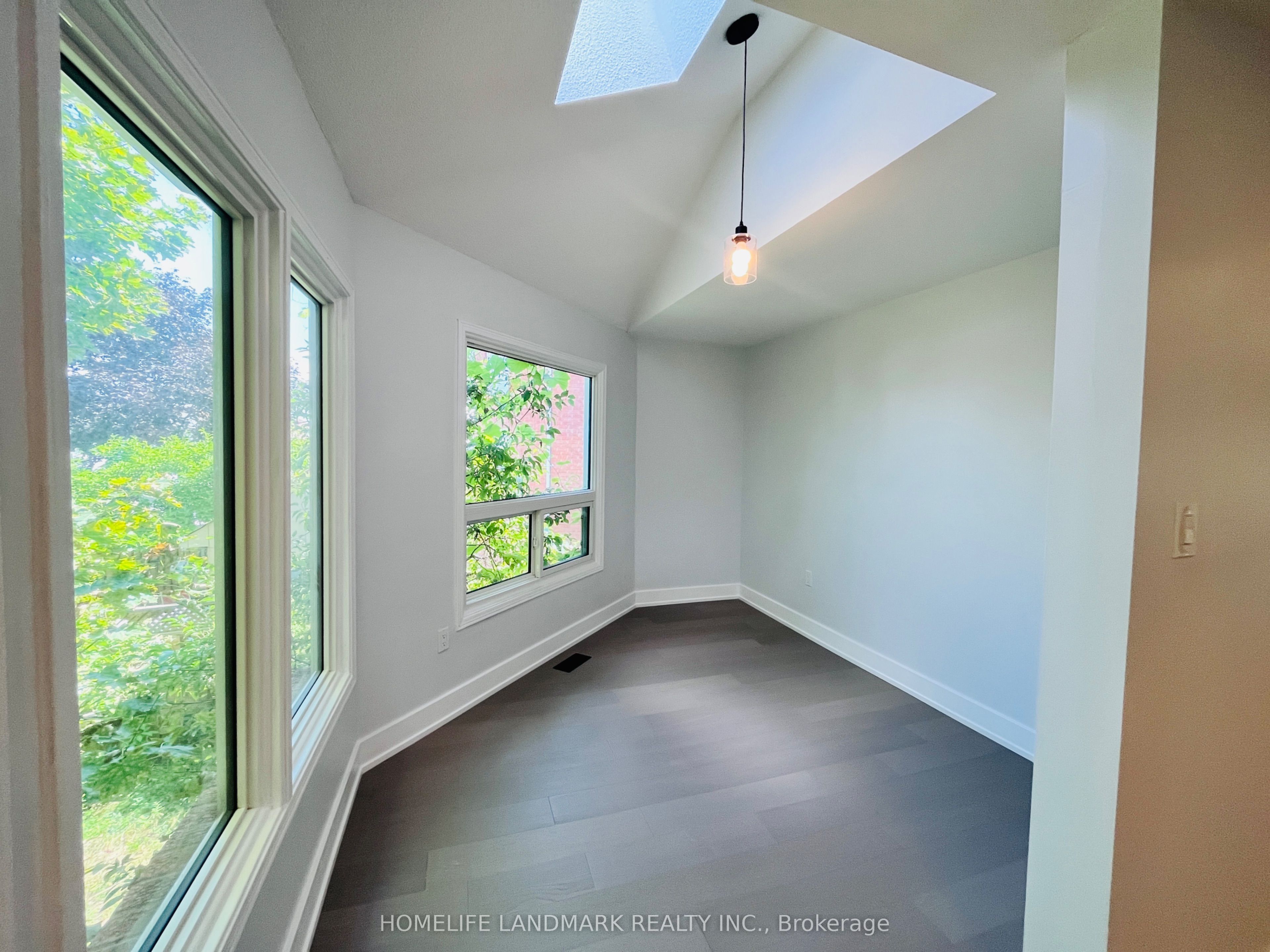 1638 Middleton Street Main & 2nd Floor Property Photo 9