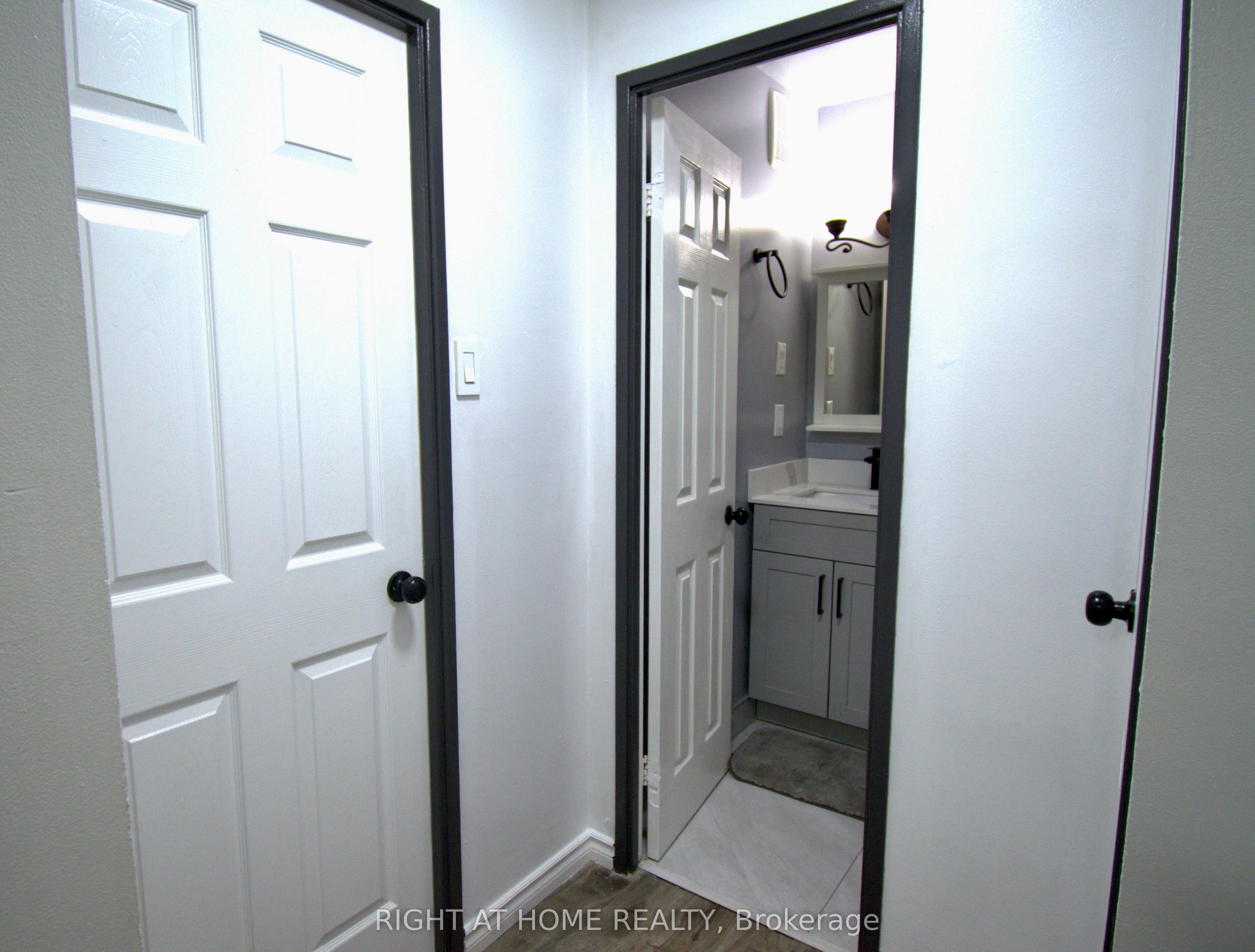 100 Dundalk Drive 216 Property Photo 16