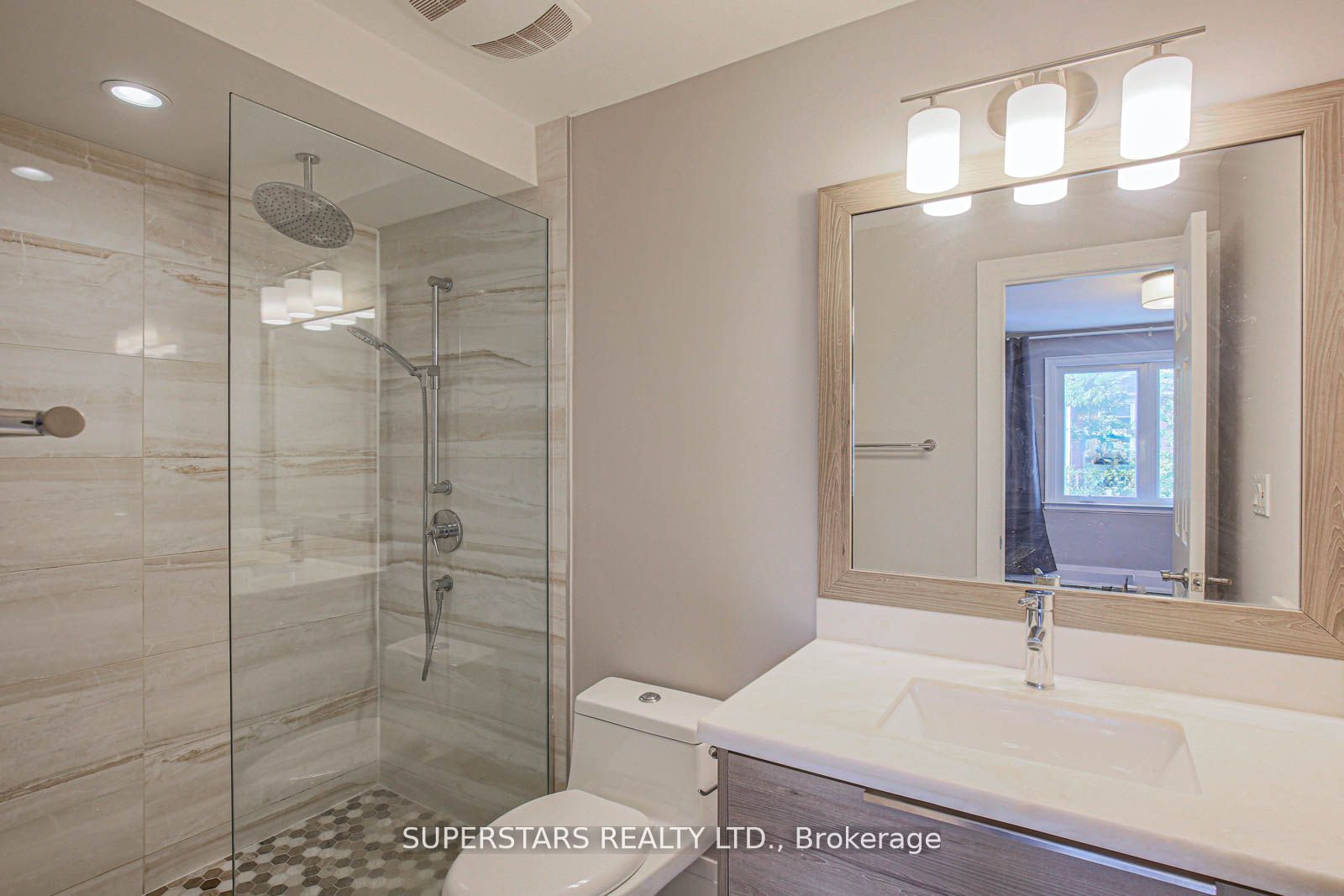 235 Victor Avenue Property Photo 18
