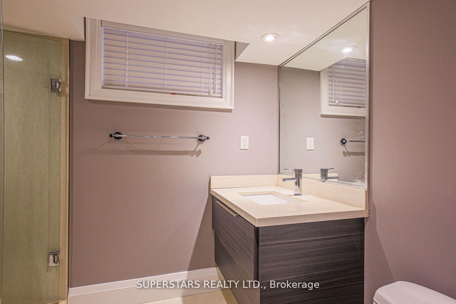 235 Victor Avenue Property Photo 25