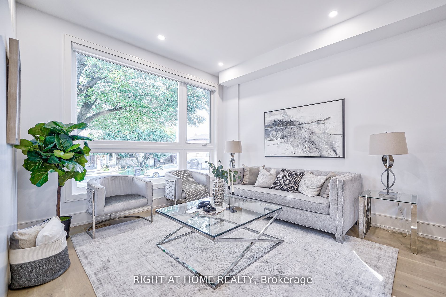 333 Woodmount Avenue Property Photo 1