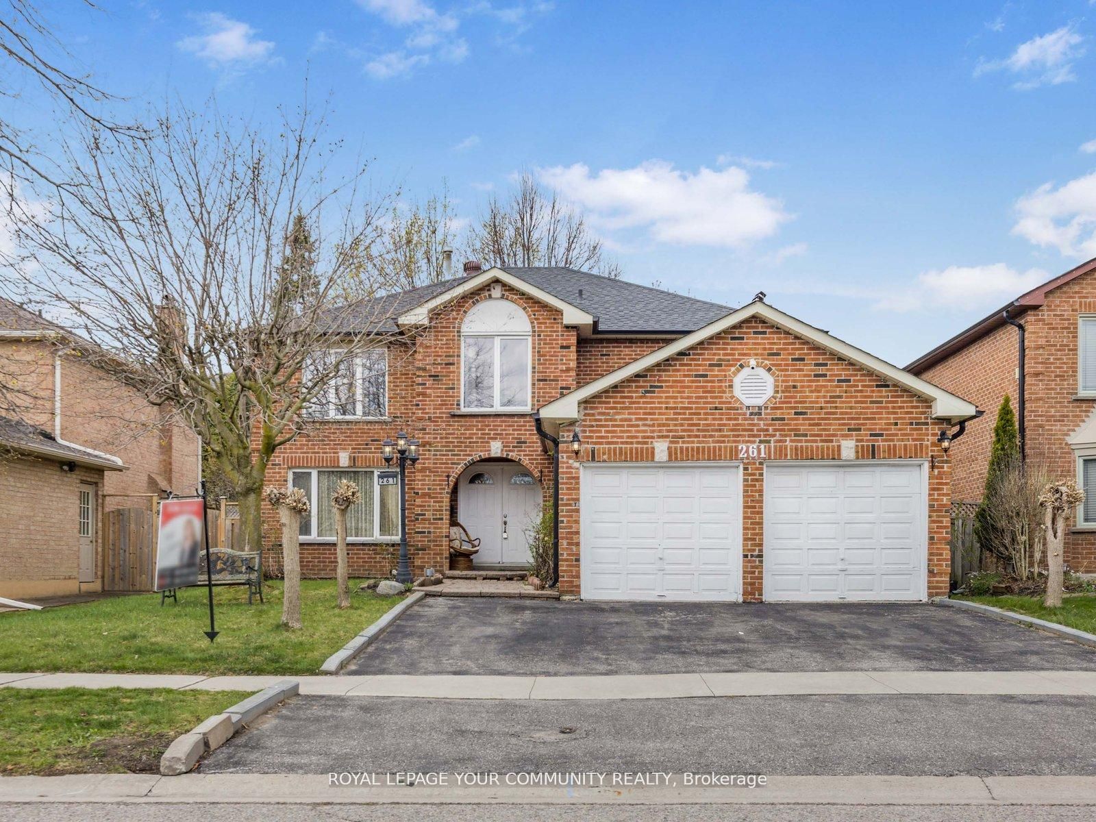 261 Hoover Drive W Property Photo 1