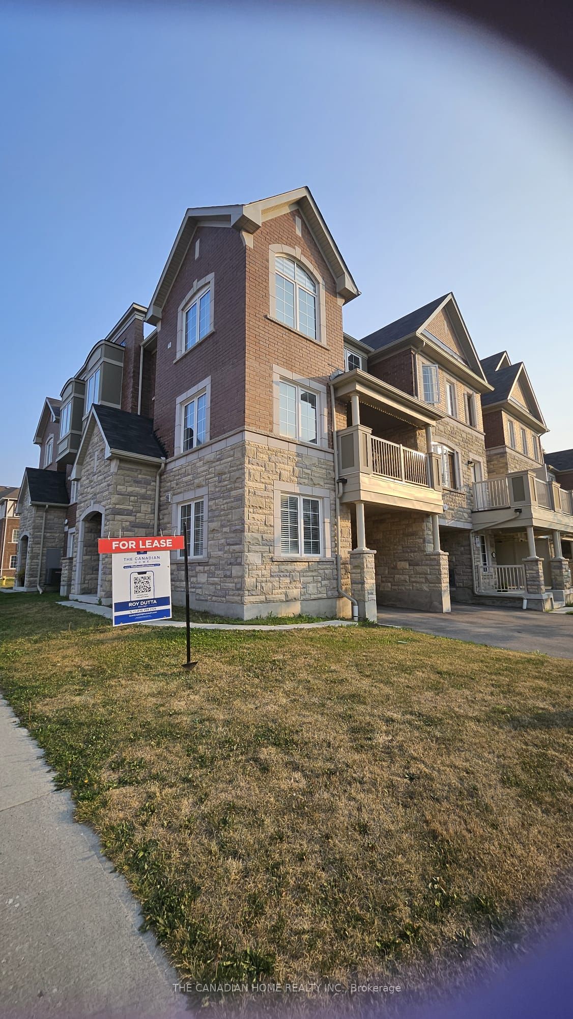 1 Bluegill Crescent E Property Photo 1