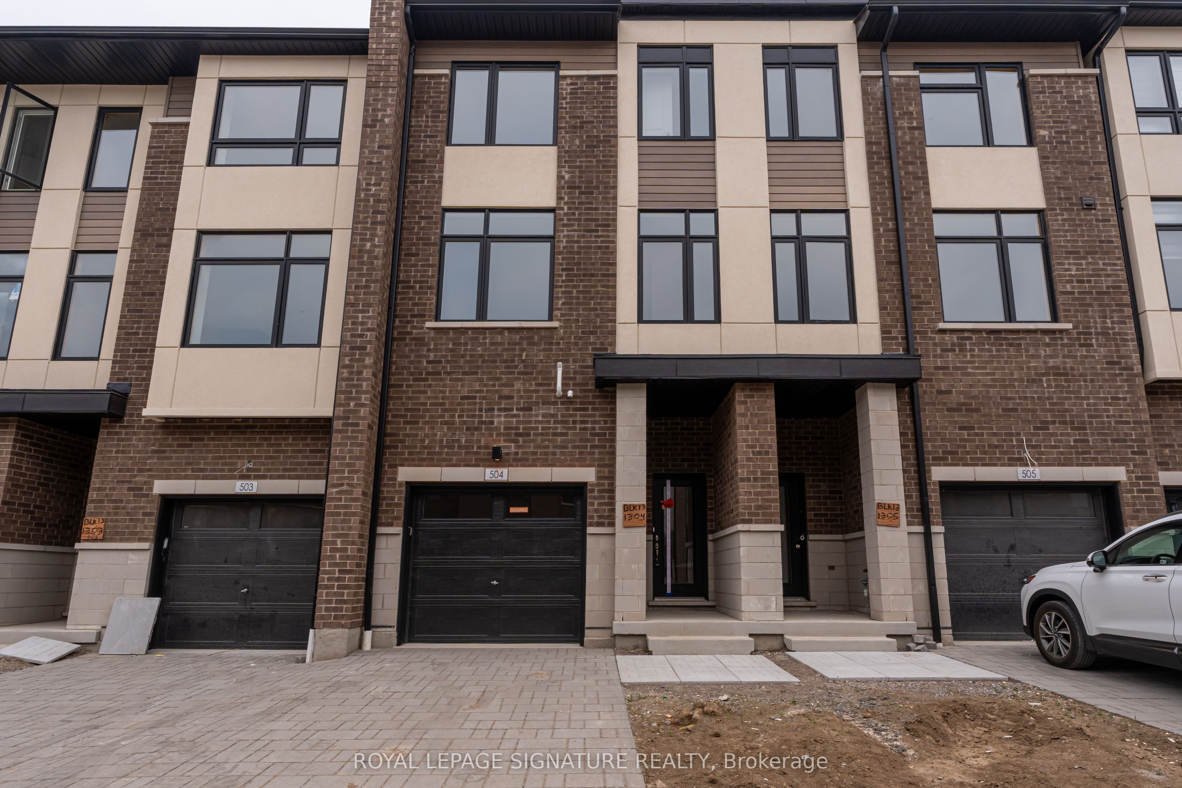 1695 Dersan Street 504 Property Photo 1