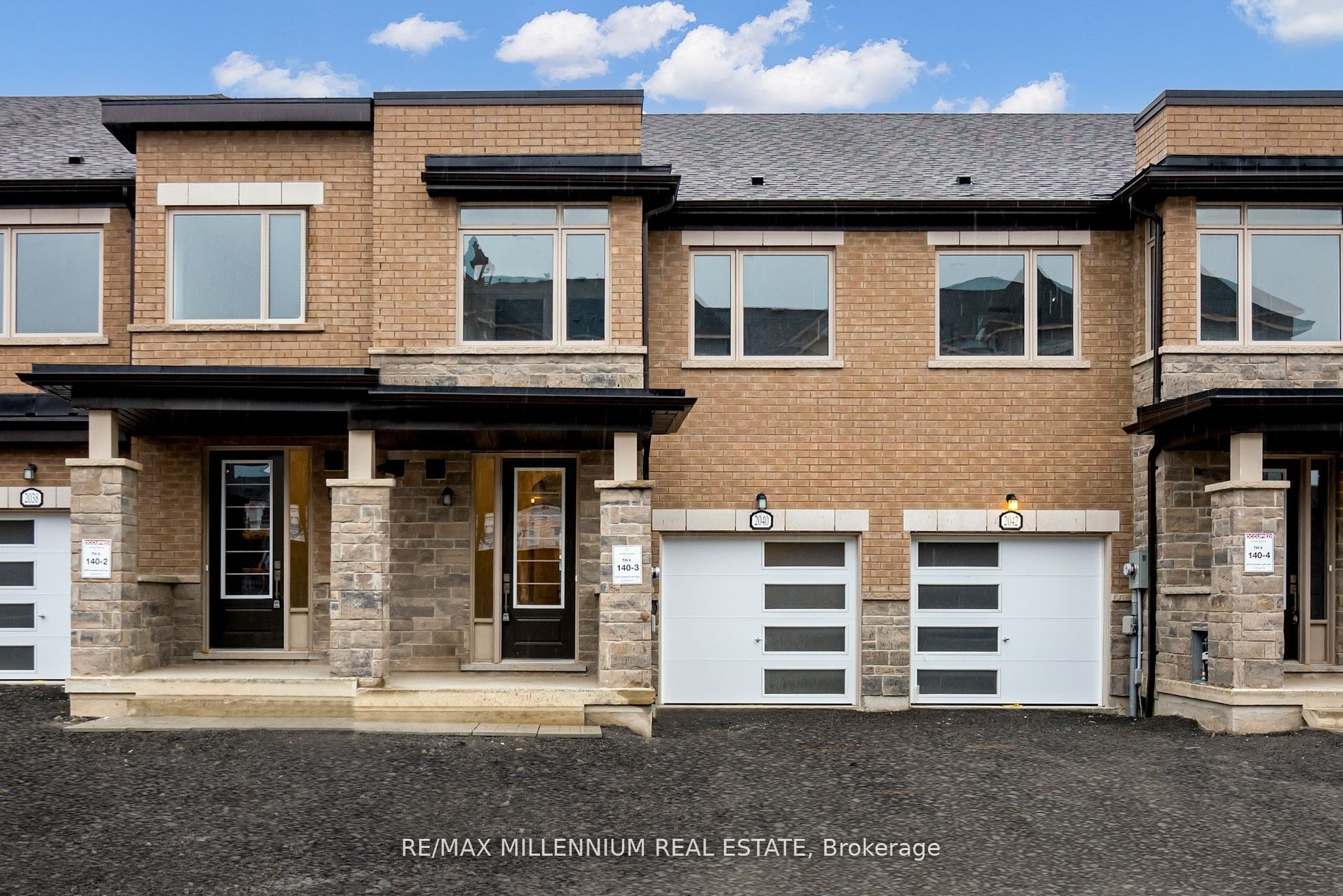 2040 Cameron Lott Crescent Property Photo 1