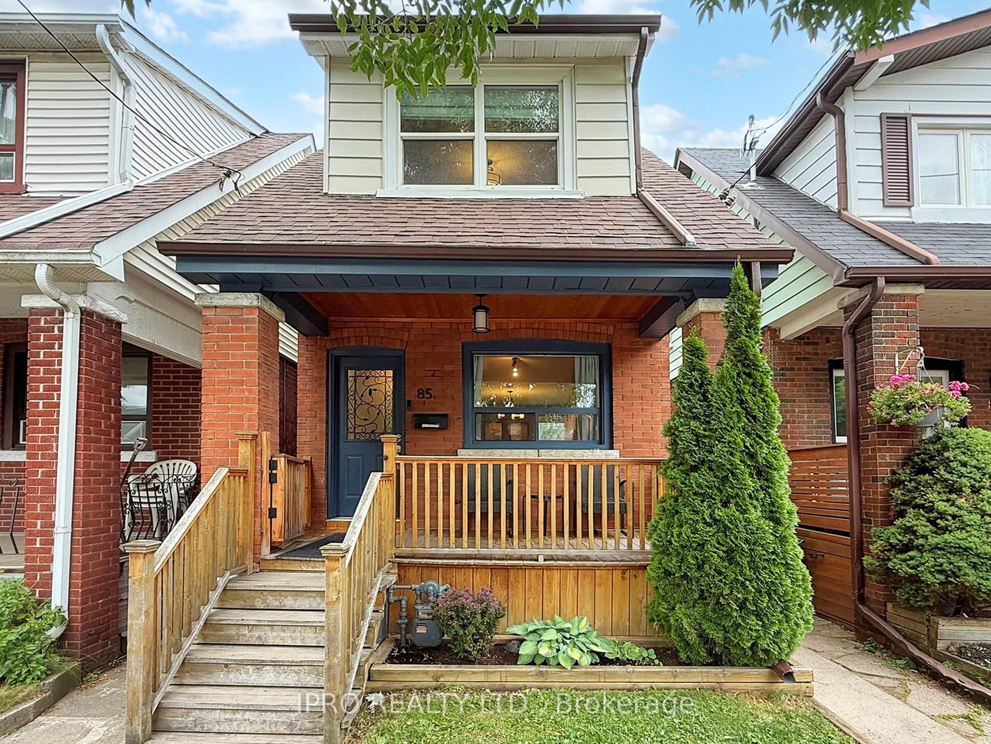 85 Chisholm Avenue Property Photo 1