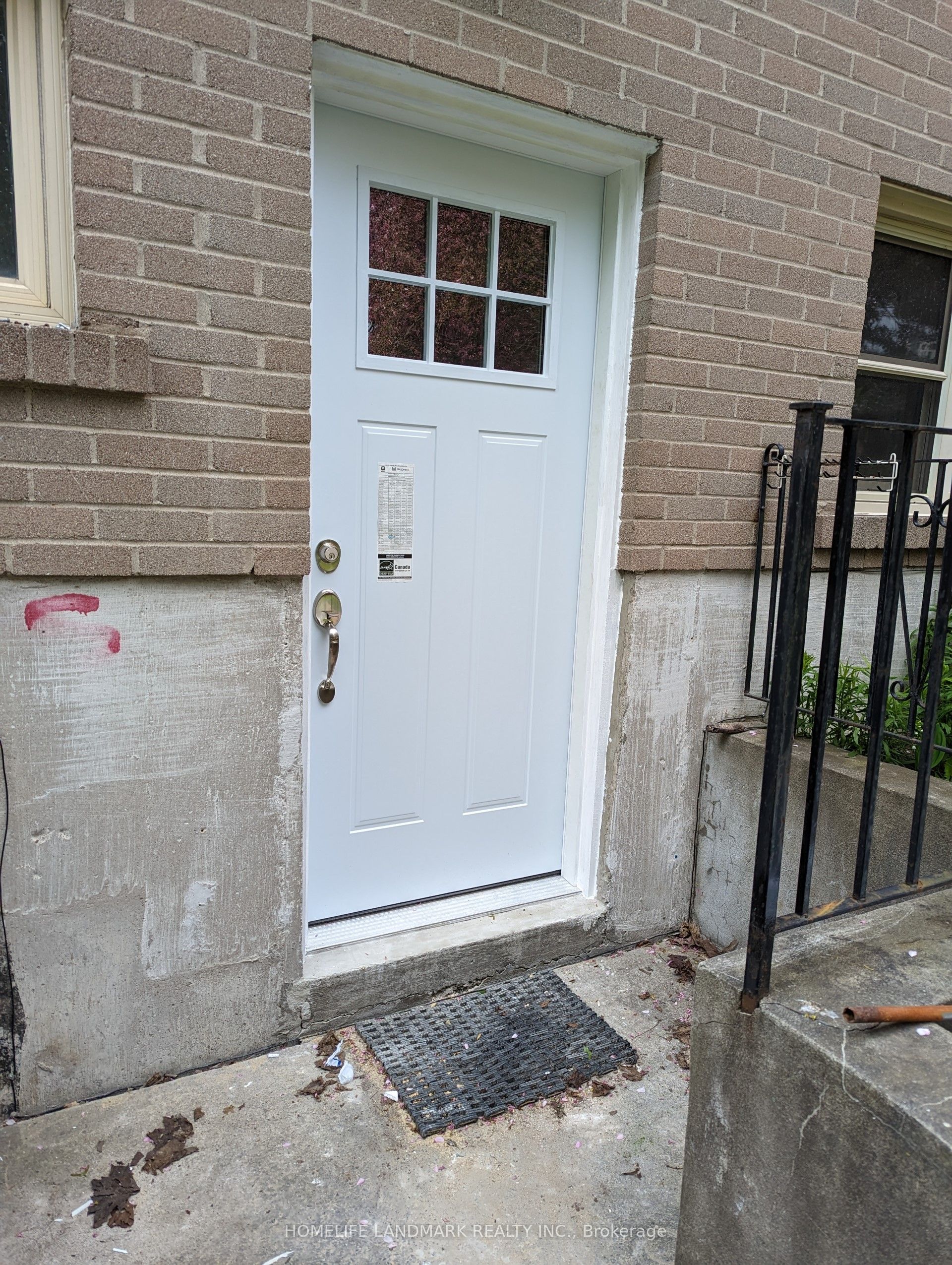168 Lynnbrook (Lower Level) Drive