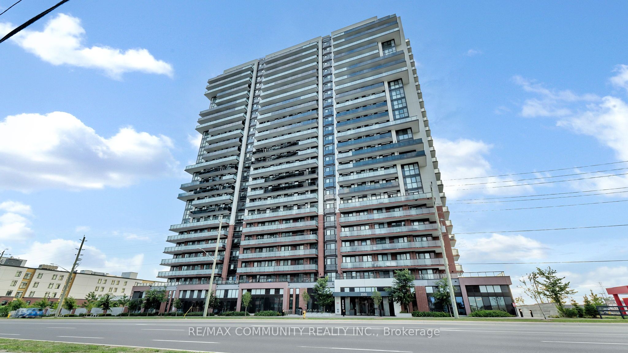 2550 Simcoe St N Property Photo 1